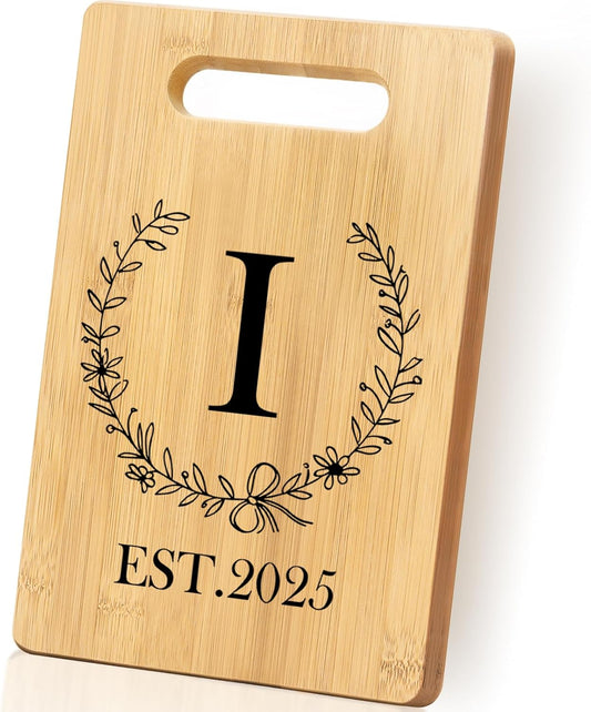 Personalized Cutting Board, Monogrammed Wedding Gift for Couple Newlywed 2025, Initial Birthday Gifts for Women, Gift for Bridal Shower Wedding Shower Engagement Anniversary Housewarming(Letter-I)