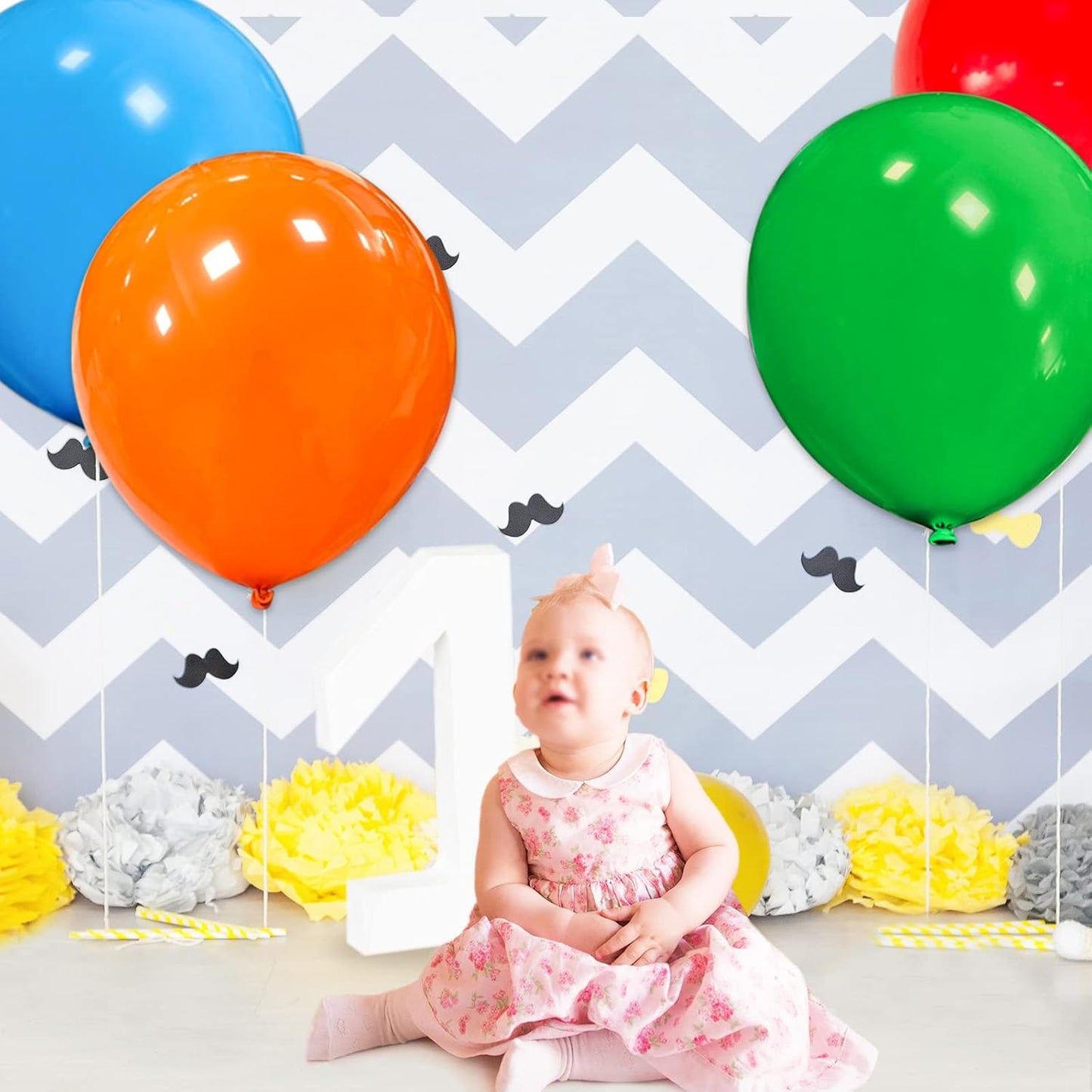 32Pcs Green Big Balloons 18 Inch, Round Large Latex Party Balloons for Birthday Wedding Decorations. (dark green)