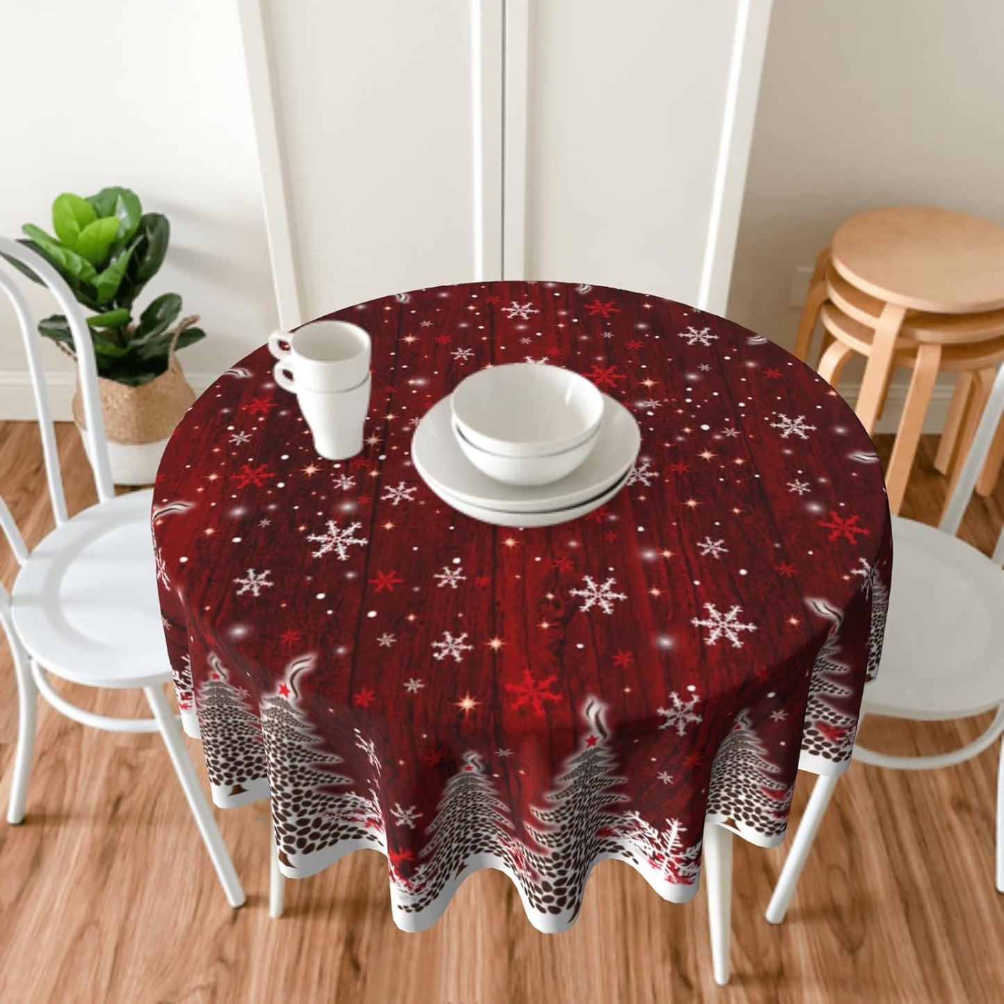 Giwawa Christmas Round Tablecloth for Kitchen Dining, 60Inch Red White Xmas Trees Wood Board Table Cloth, Winter Snowflakes Fabric Non-Slip Table Cover for Holiday New Year Picnic Decor