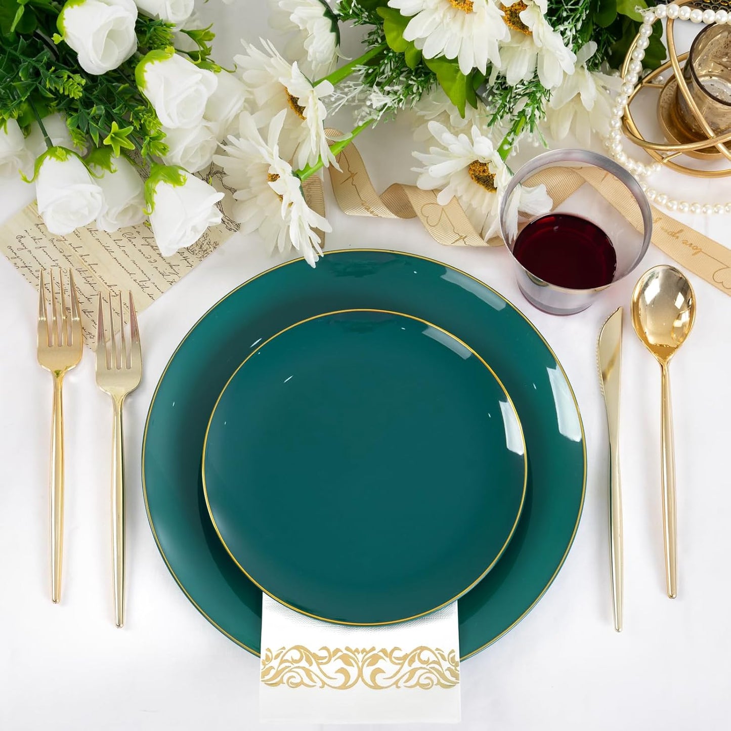 LUODA MirthMood 210pcs Green Plastic Plates,Disposable Green Gold Party Plates,Include 30 Dinner,Dessert Plate,30 Cup&30 Napkins, 90 Gold Silverware for Wedding & Party & Birthday（green）