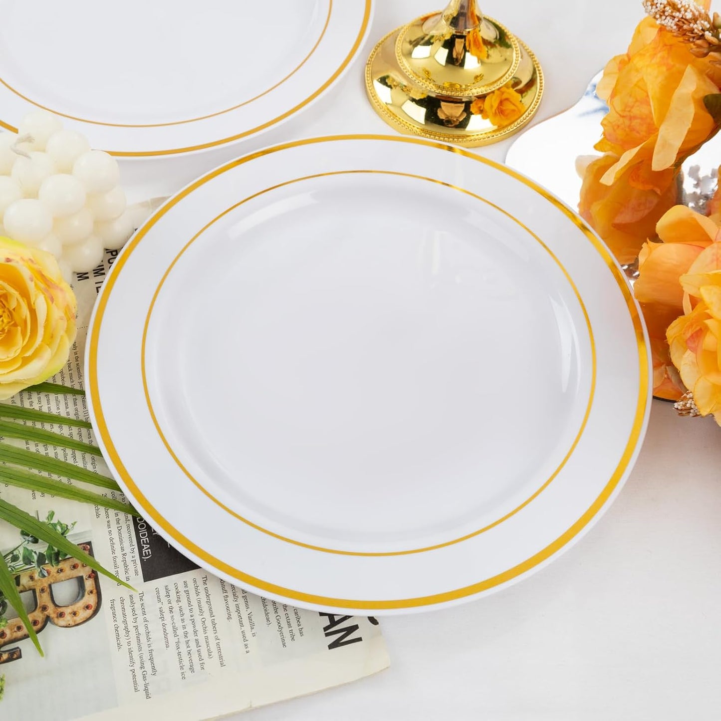 bUCLA 30PCS White and Gold Plastic Dinner Plates Disposable - 10.25inch Premium White Gold Rim Plates, Ideal for Wedding, Party & Thanksgiving