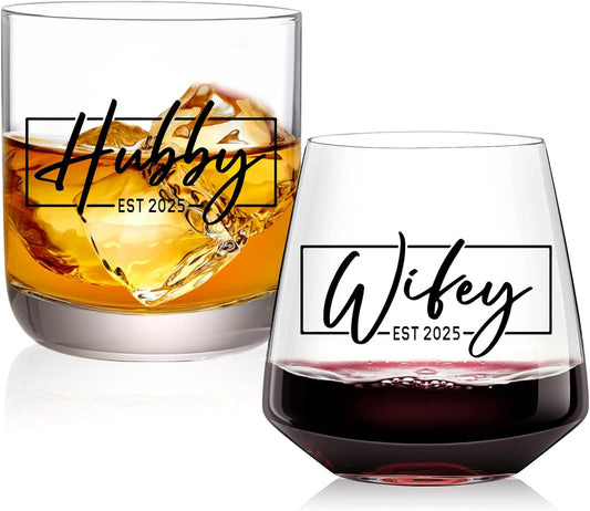 Wedding Gifts for Couples,Hubby & Wifey EST 2025 Wedding Glass Set,Bridal Shower Gifts for Bride and Groom, Newly-Married Anniversary for Him/Her，Mr and Mrs Gift