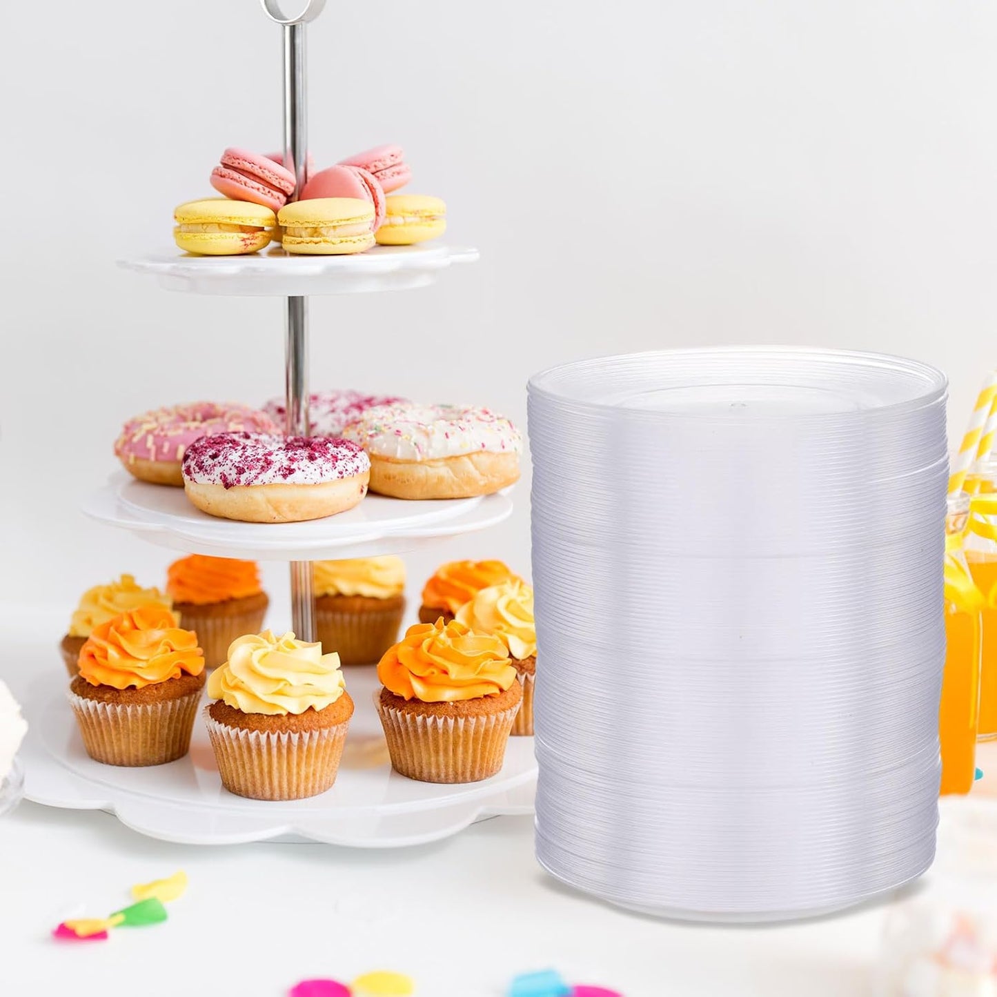 Mimorou Clear Plastic Dessert Plates 5.5 Inch Disposable Cake Plates Small Party Dishes Bulk Clear Round Dishes for Wedding Dinner Appetizers BBQ Travel Catering Events(100 Pcs)