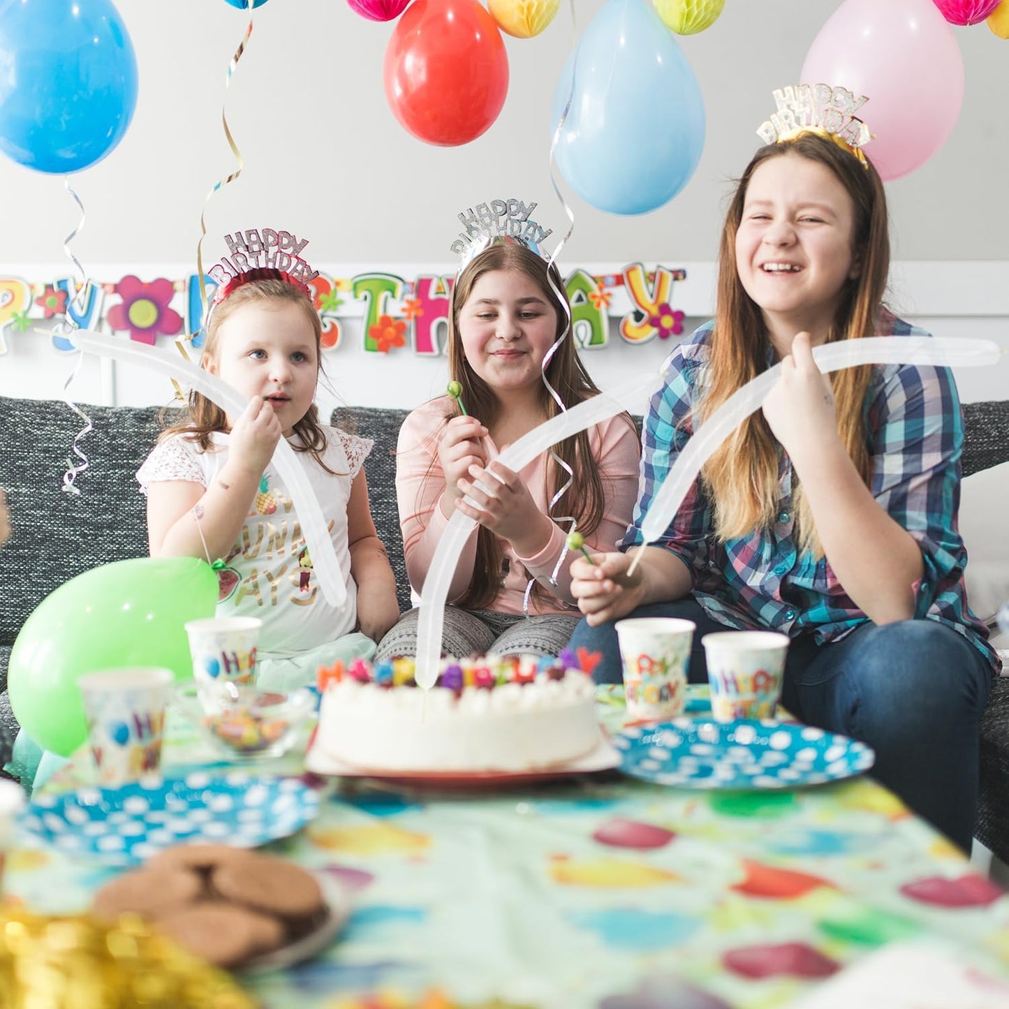 100Pcs Clear 260 Balloons Transparent Long Balloons for Balloon Garland Thickening Skinny Latex Twisting Balloon for Animals Modeling Magic Clown Birthday Wedding Party Decorations