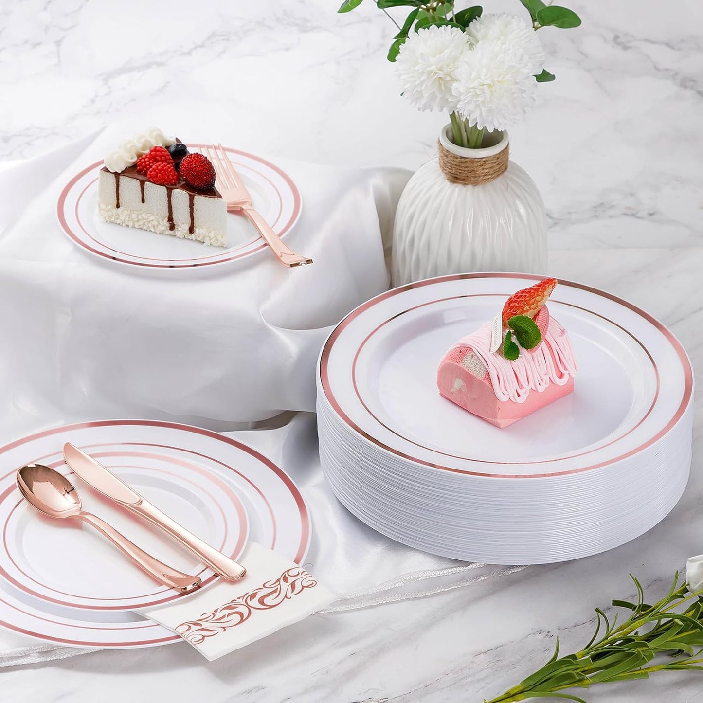 Goodluck 175 Piece Rose Gold Dinnerware Set for 25 Guests, Plastic Plates Disposable for Party, Include: 25 Dinner Plates, 25 Dessert Plates, 25 Paper Napkins, 25 Cups, 25 Silverware Set