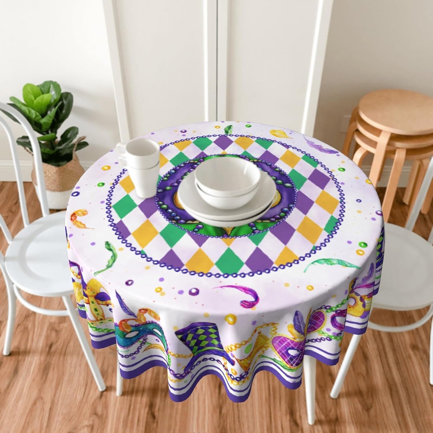 Giwawa Mardi Gras Round Tablecloth 60Inch, Carnival Festival Masquerade Party Celebration Table Cover, Mask Beaded Feather Checkered Table Cloth Washable for Kitchen Dining Holiday Picnic Decor