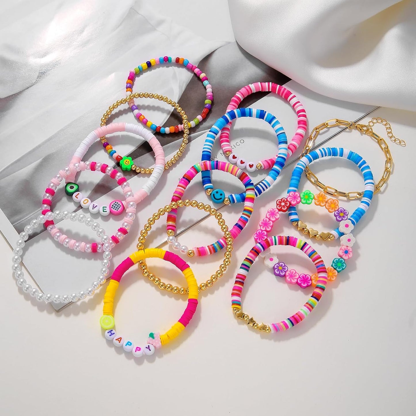 Friendship Bracelets Boho Stackable Bracelets for Women Surfer Heishi Clay Bead Bracelets Stretch Preppy Bracelets Colorful Boho Bracelets for Women