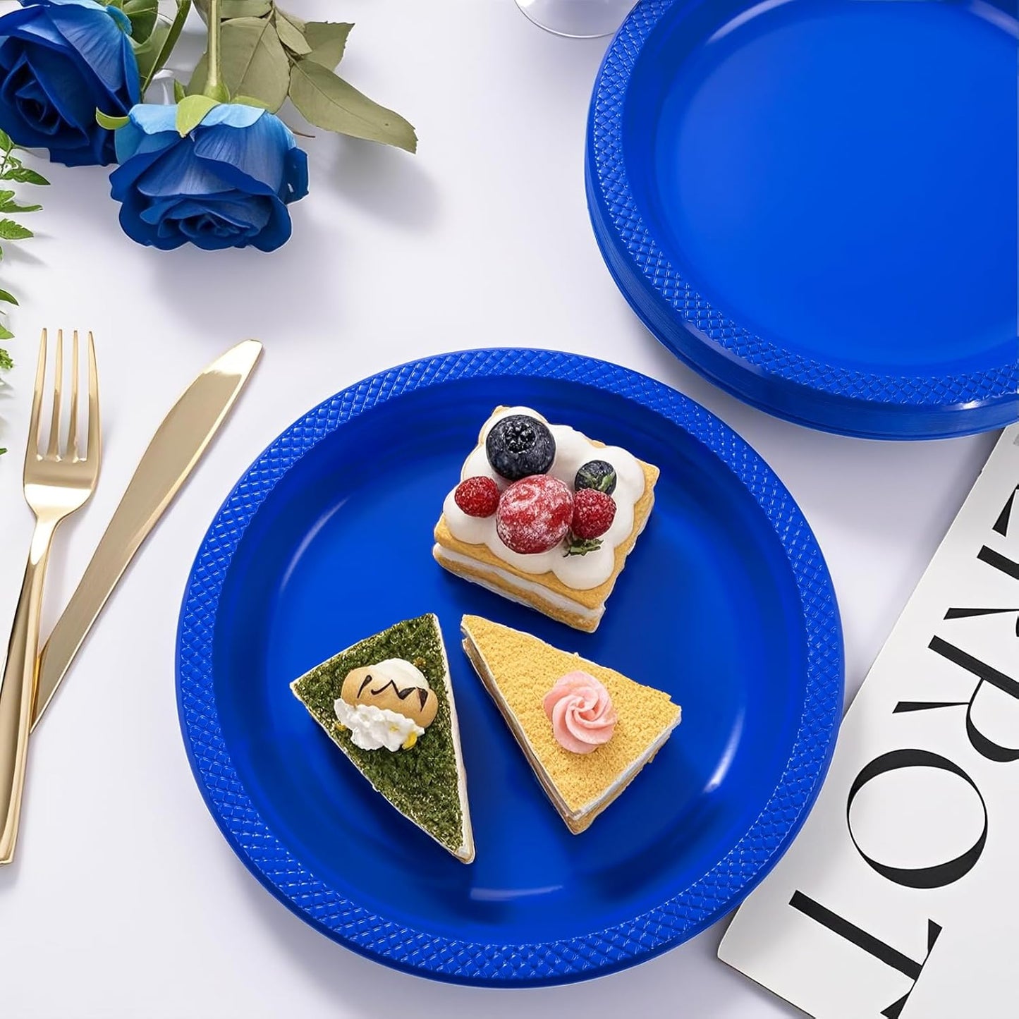 WELLIFE Royal Blue Party Plates 7 Inch -150 Count, Disposable Plastic Dark Blue Dessert Plates for Party Salad Cake Appetizer