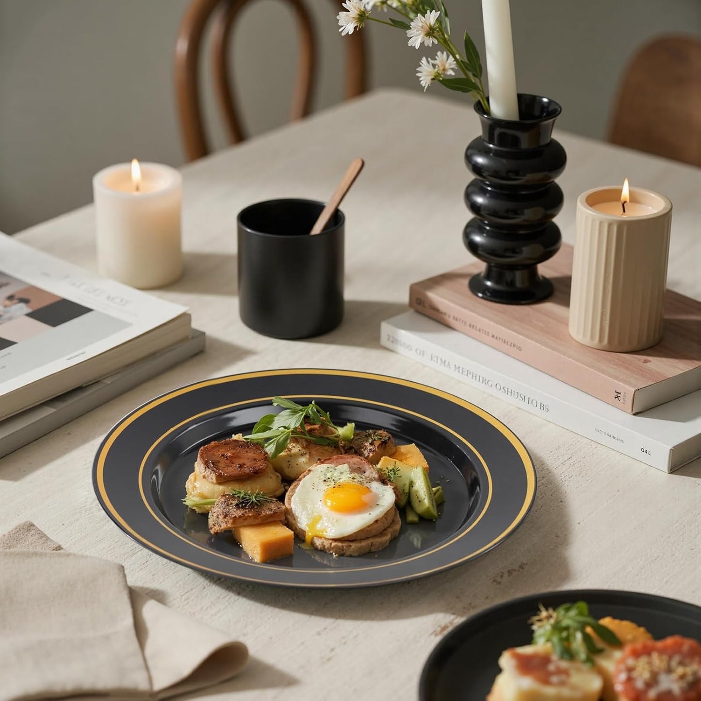 bUCLA 200PCS Black and Gold Plastic Plates - 6.25inch Black with Gold Rim Disposable Dessert/Salad/Appetizer/Small Cake Plates - Ideal for Party & New Year