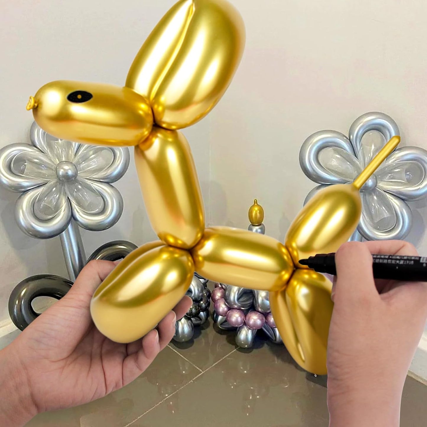 100Pcs 260 Balloons Metallic Gold Long Balloons for balloon animals, Gold Skinny Latex Twisting Balloon for Animals Modeling Christmas Birthday Wedding Party Decorations. (Gold)