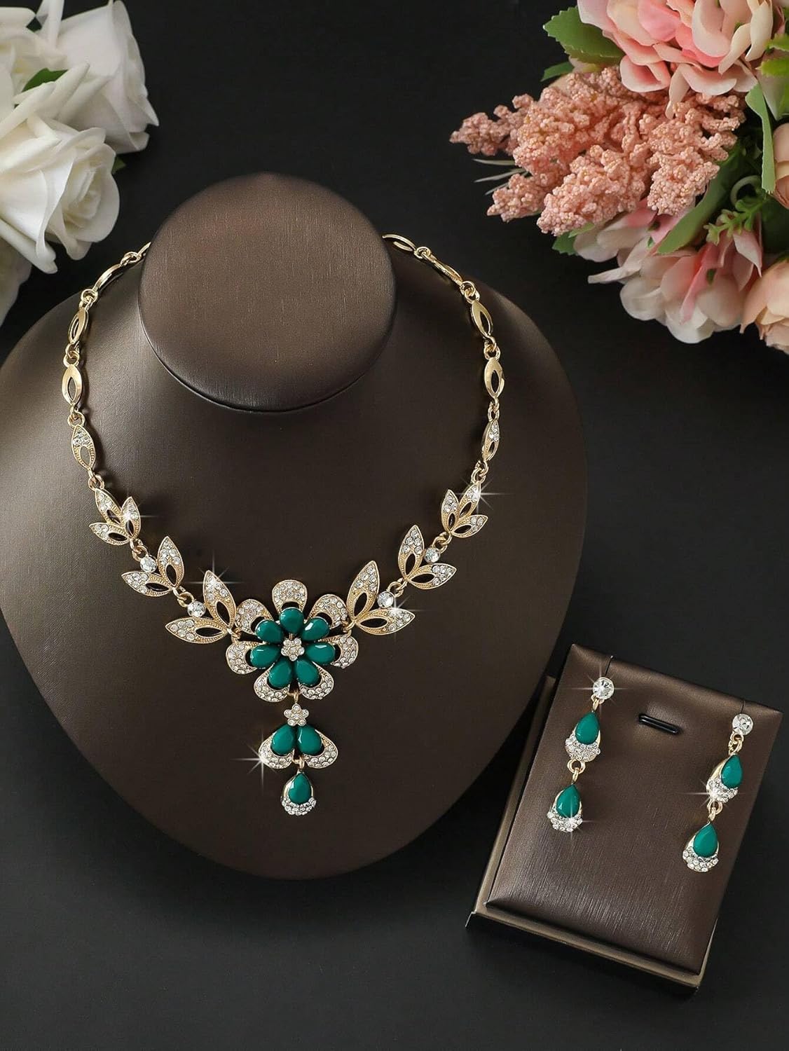Wedding Jewelry Sets for Brides Rhinestone Necklace and Earring Set Bracelet Ring Gold Silver Prom Jewelry Sets Diamond Flower Teardrop Necklace for Women
