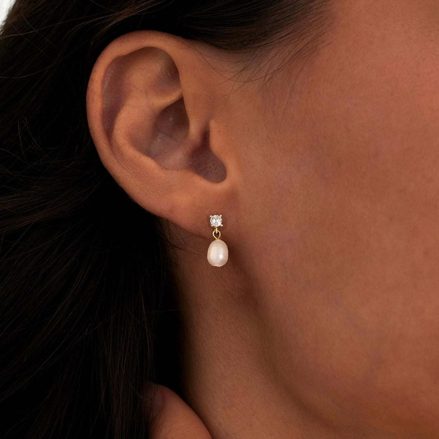 SELSHE Dangle Earrings for Women, 14k Gold Plated Pearl Drop Earring Dainty Gold Earrings for Women Trendy Cute Prom Bridal Earring Long Wedding Pearl Earring Formal Jewelry