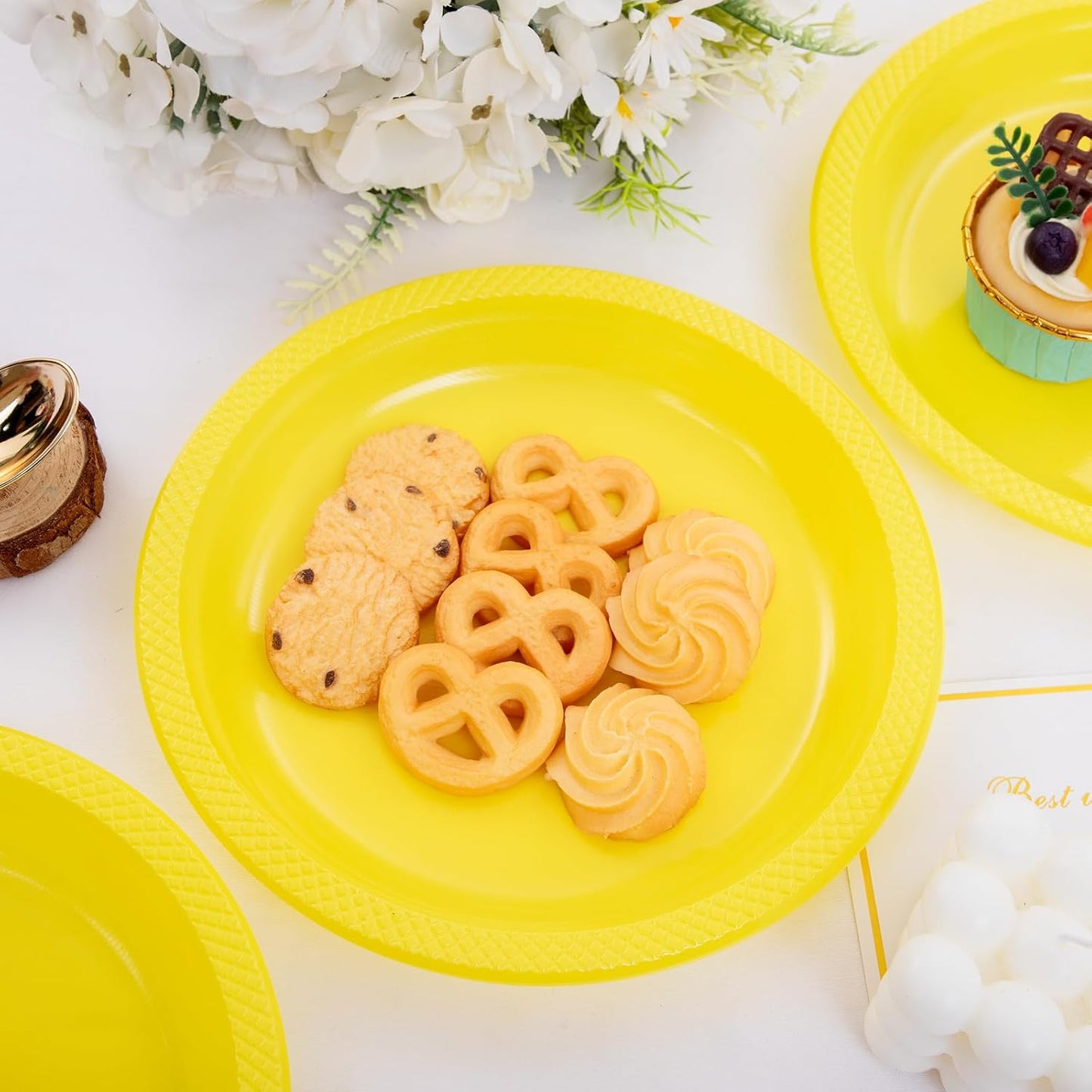 WELLIFE Yellow Plastic Party Plates 9 Inch -150 Count, Disposable Plastic Dinner Plates for Easter Spring Parties Mother's Day Picnic BBQ