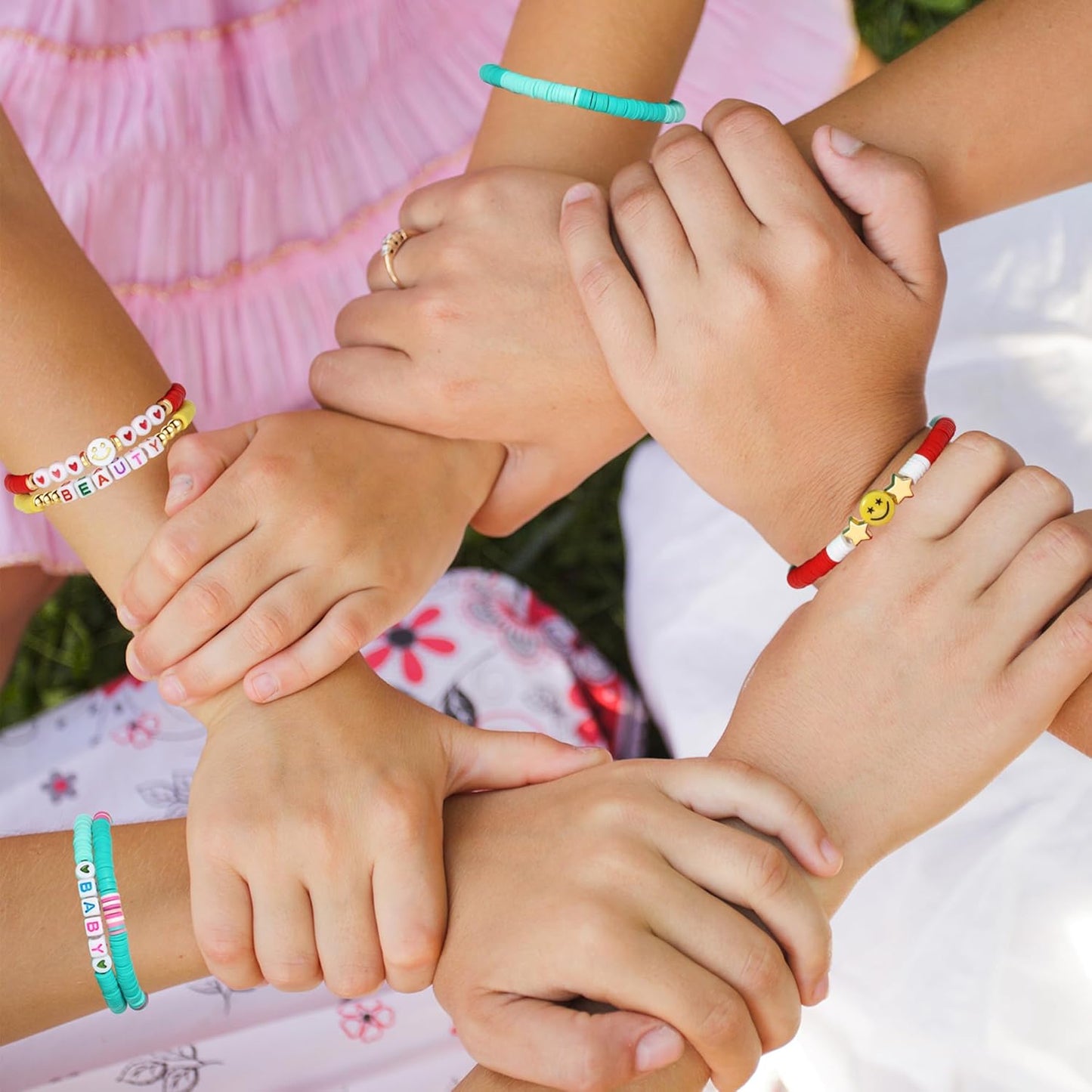 Preppy Bracelets Set Colorful White Gold Smile Heart Star Polymer Beaded Pearl Clay Stackable Charm Y2K Kidcore Aesthetic Summer Beach Bohemian Stretch Layering Bracelets Jewelry for Girls Women Teens