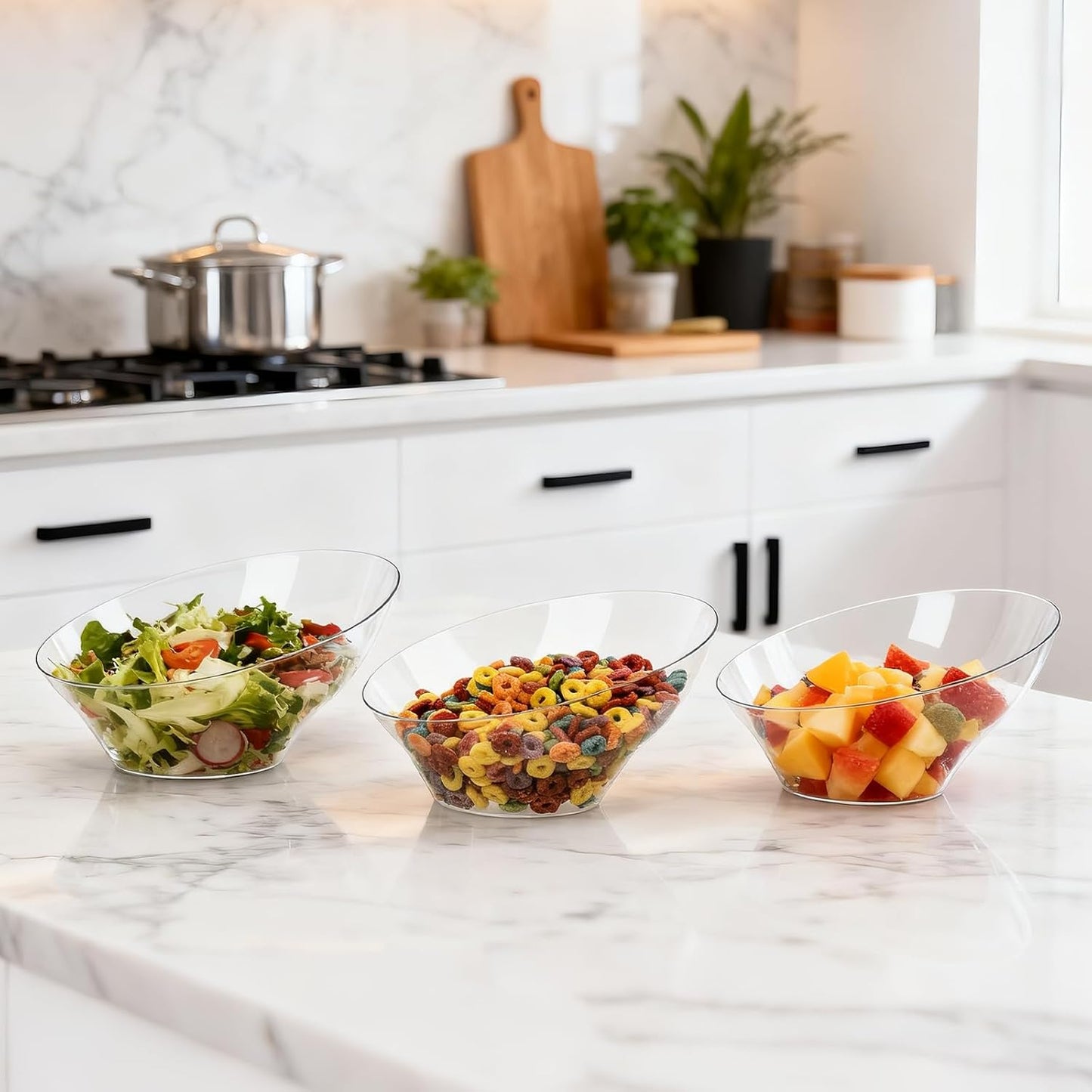 20pack Clear Plastic Serving Bowls for Party,20oz Disposable Serving Bowl,Angled Bowls for Wedding Party Chip, Candy, Salad,Fruit