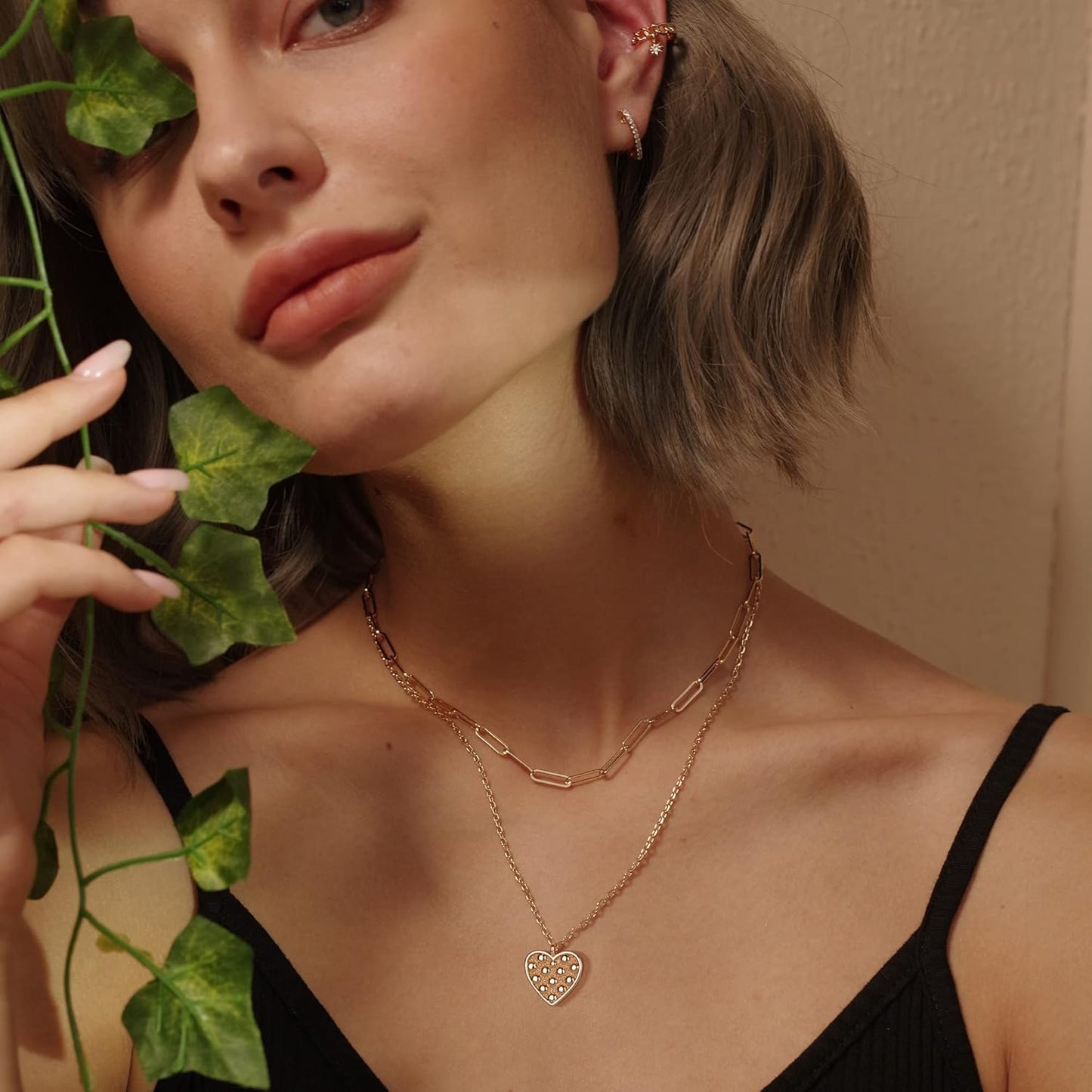 MEVECCO Layered Heart Necklace Pendant Handmade 18k Gold Plated Dainty Gold Choker Arrow Bar Layering Long Necklace for Women
