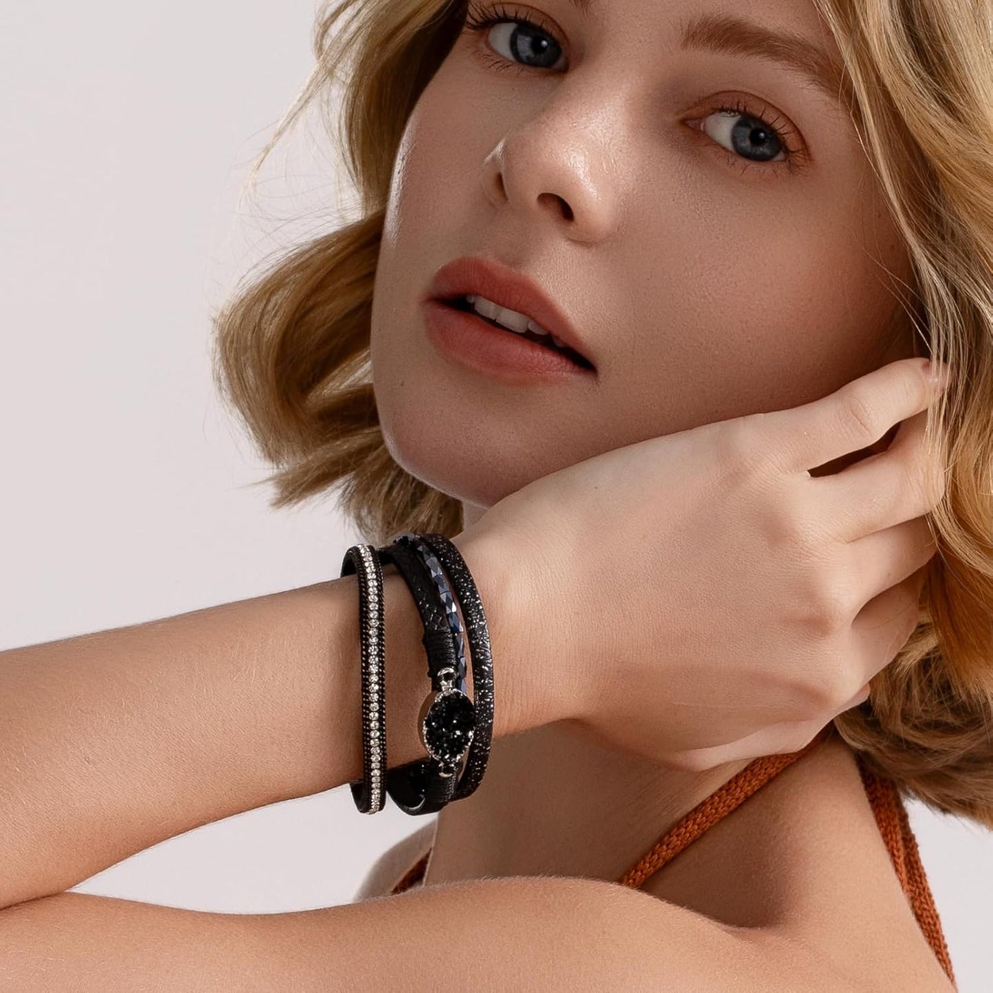 FANCY SHINY Leather Wrap Bracelet Boho Cuff Bangle Bracelets Crystal Bead Bracelet with Magnetic Clasp Jewelry Gifts for Women