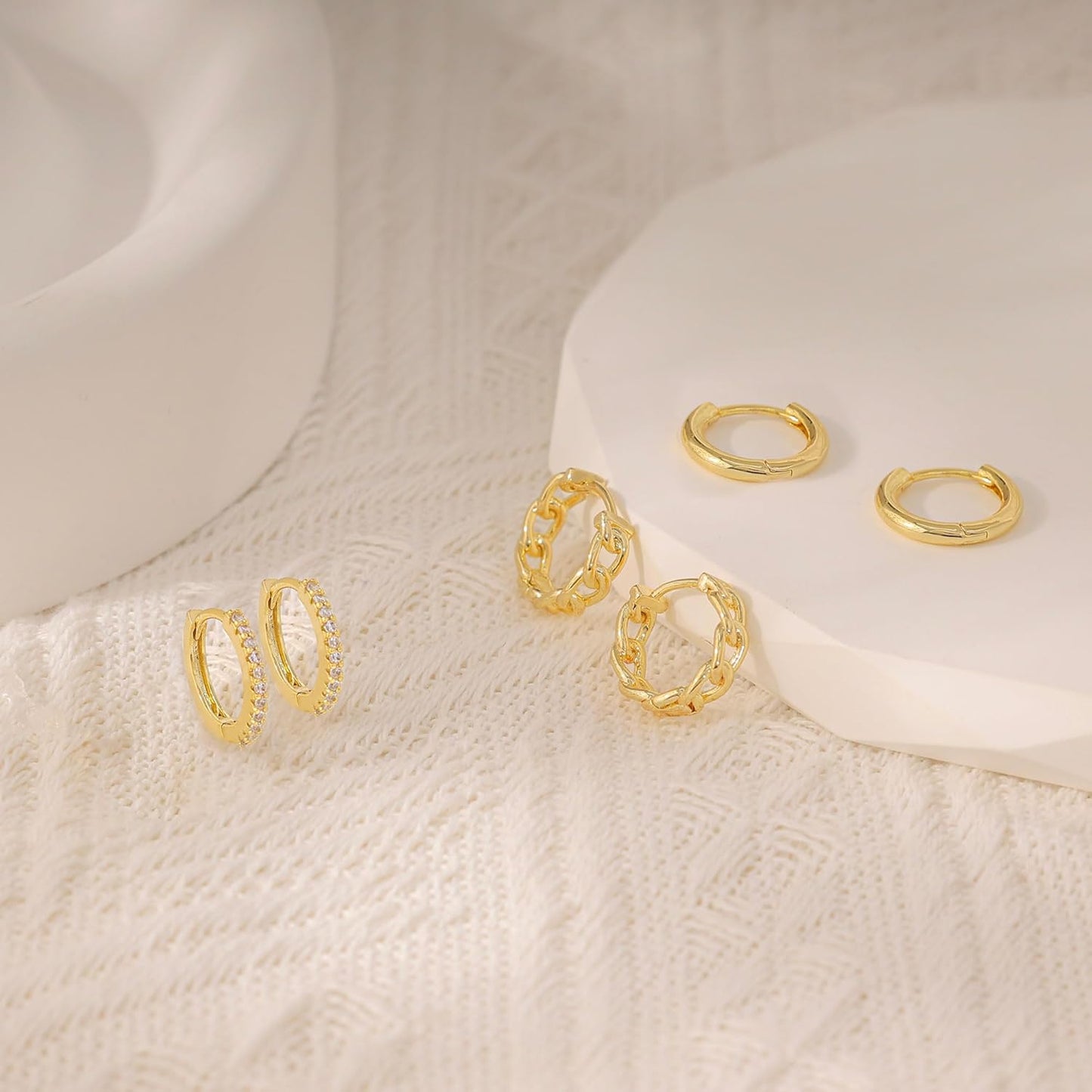 Gold Earrings for Women, 14k Gold Plated Dangle Huggie Earrings for Women Trendy Dainty Gold Hoop Earring Stacks Hypoallergenic Pearl Chain Drop Cartilage Earring Fashion Womens Jewelry