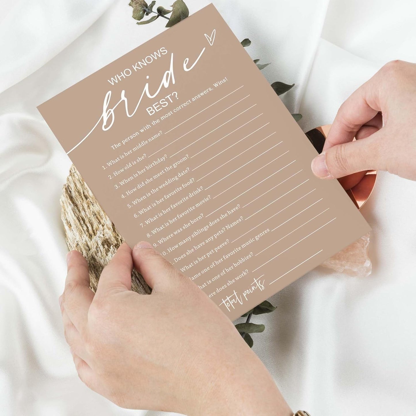 Bridal Shower Games Cards, Who Knows The Bride Best, 25 Guest Engagement Party Wedding Games - Minimalist Brown Wedding Party Supplies D03