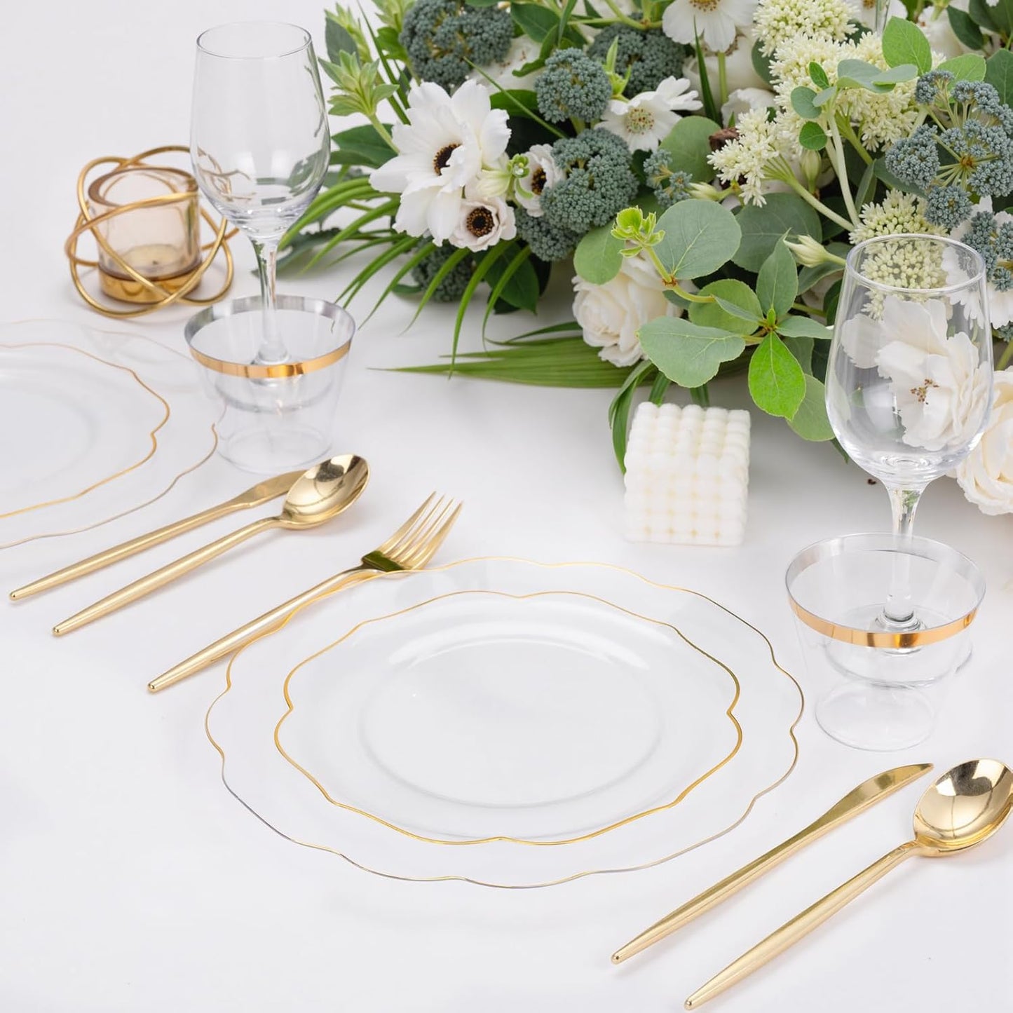 bUCLA 180PCS Clear Plastic Plates with Gold Trim - Clear Gold Plastic Dinnerware Include 30 Dinner & Dessert Plates, 30 Knives, 30 Forks, 30 Spoons and 30 Cups for Party & Thanksgiving