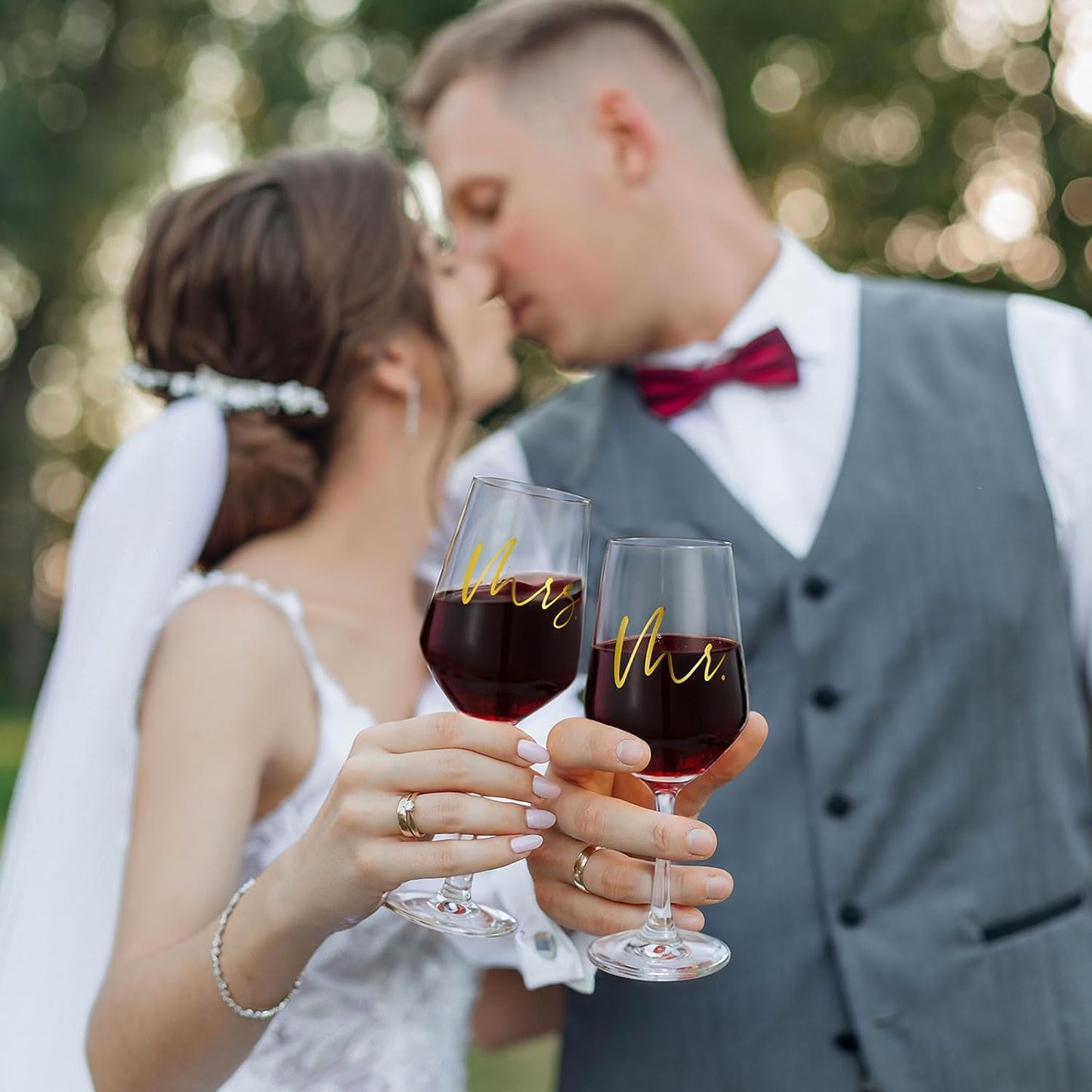 AW BRIDAL Mr and Mrs Wine Glasses Set of 2 for Engagement Bridal Shower, Wedding Gifts for Newlywed Couples 2025, Personalized Anniversary Wine Glass Gift Basket for Bride Groom and Fiance Fiancee