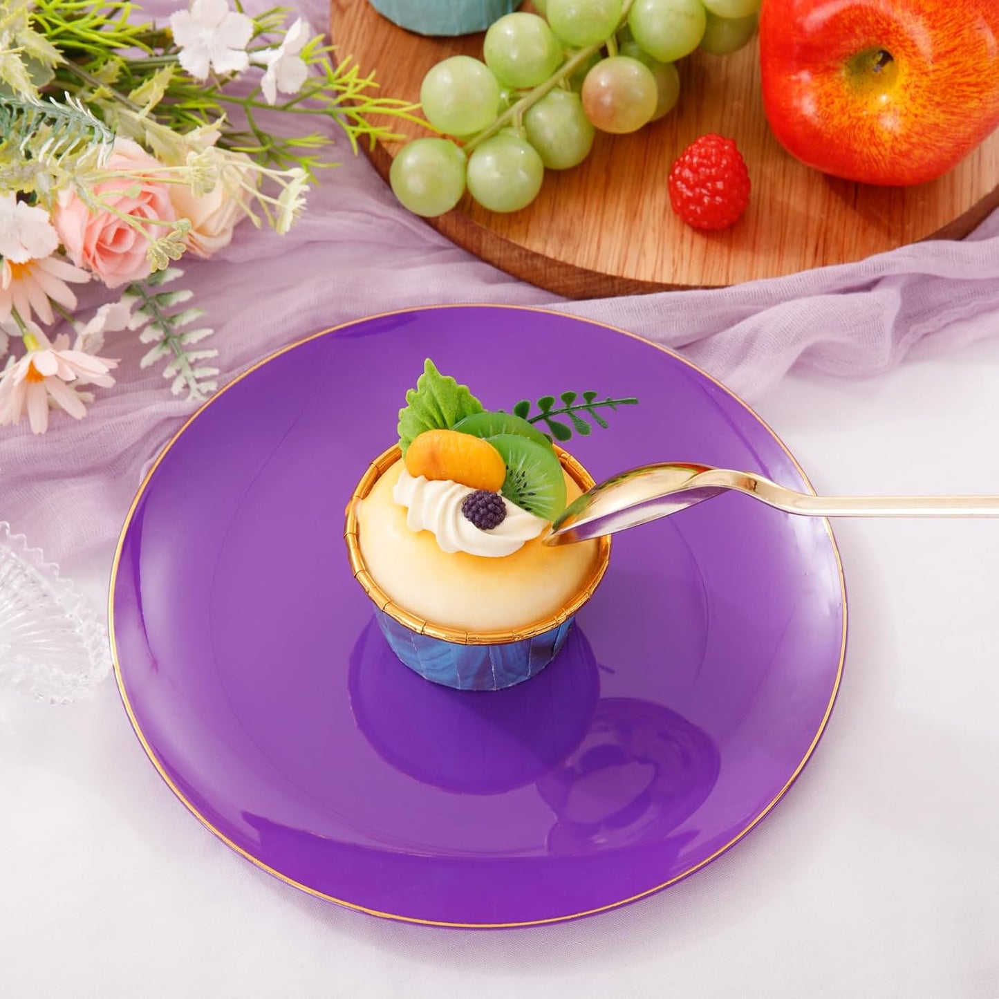 PULOTE 100PCS Purple Plastic Plates - Purple and Gold Disposable Include 50 Each (10.25 Inch Dinner & 7.5 Inch Dessert) Plates, Ideal for Halloween Party