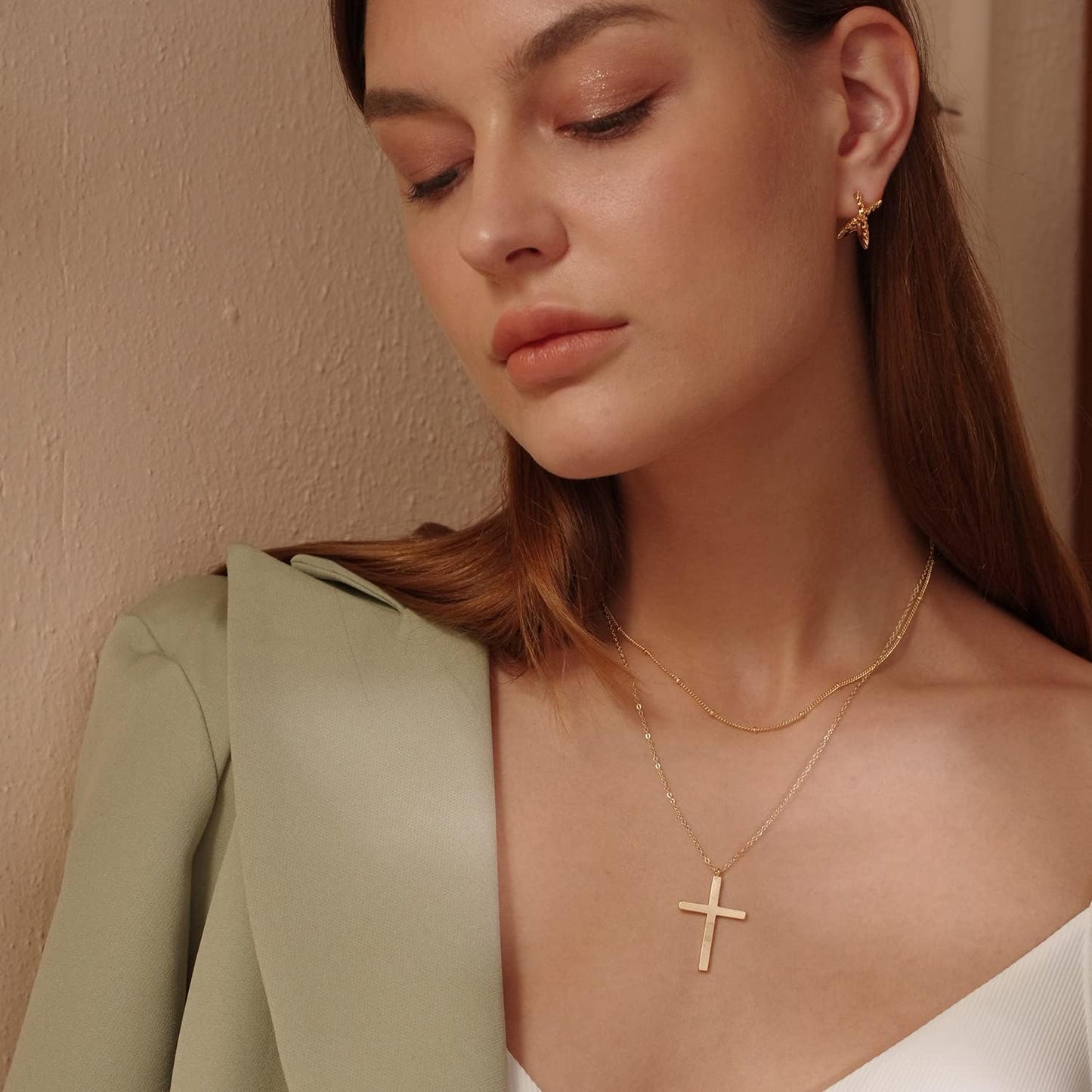 MEVECCO Layered Heart Necklace Pendant Handmade 18k Gold Plated Dainty Gold Choker Arrow Bar Layering Long Necklace for Women