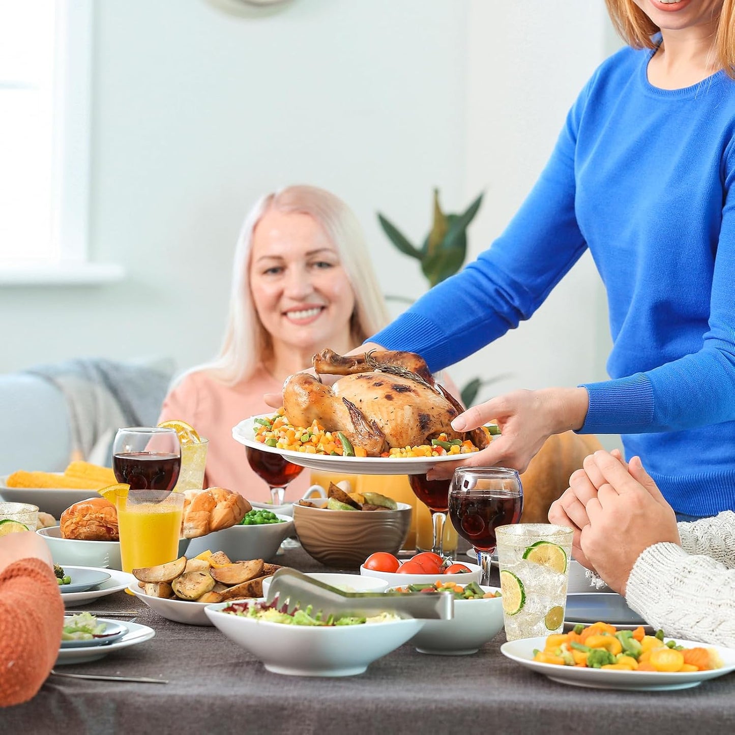 JOLLY CHEF 100 Pack 12 oz Gold Plastic Cups, Disposable Gold Cups, Heavy-duty Party Glasses for Wedding, Thanksgiving, Christmas Parties