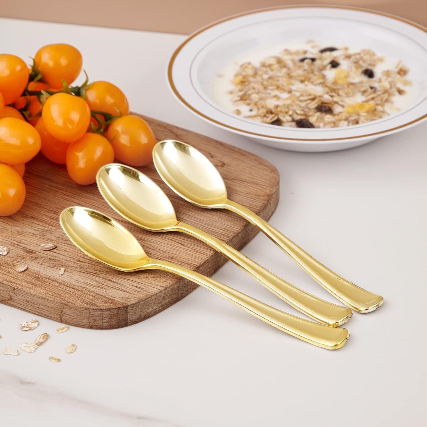 Liacere 200 Pack Gold Plastic Spoons - 6.7 inch Heavy Duty Plastic Spoons - Heavyweight Gold Disposable Spoons for Parties & Weddings & Restaurants & New Year & Fall Decor