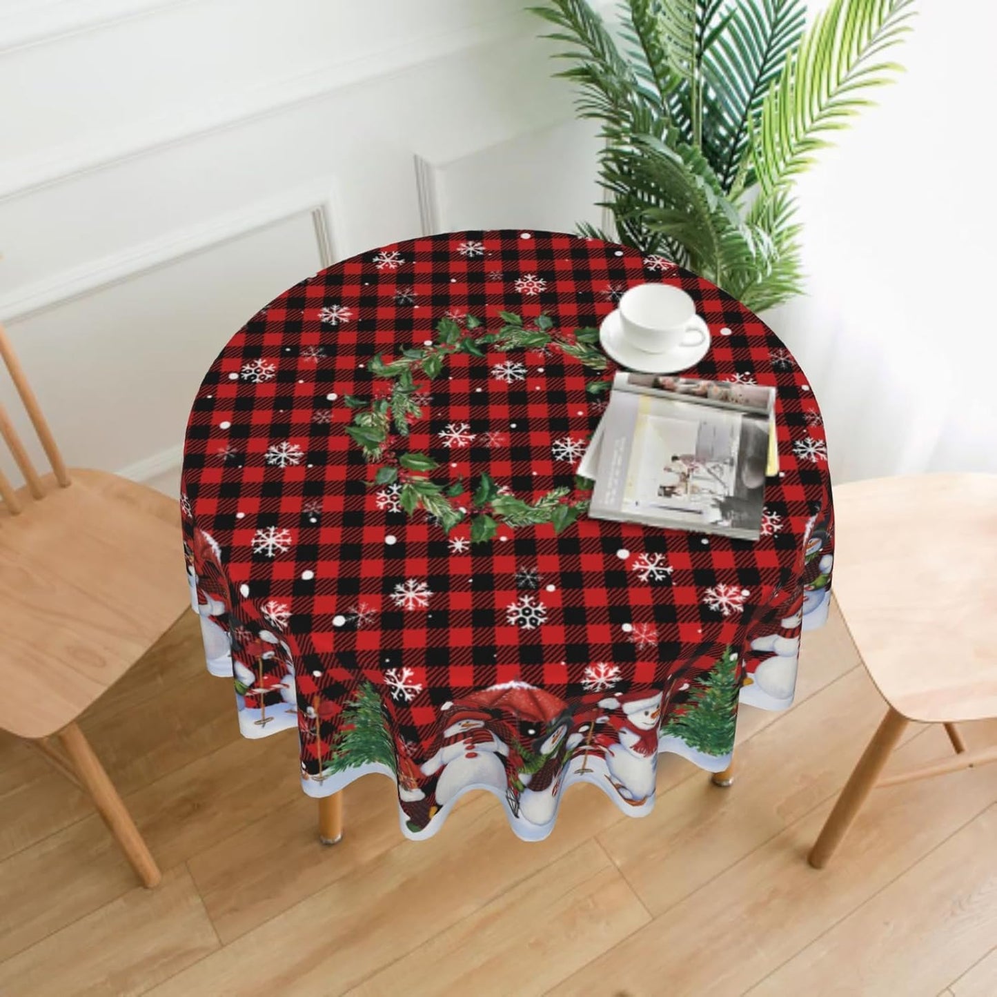 Giwawa Snowman Round Tablecloth 60Inch Winter Snowflakes Christmas Tree Table Cloth with Red Black Buffalo Plaids Xmas Holly Berries Table Cover Reusable Waterproof for Kitchen Dining Holiday Decor