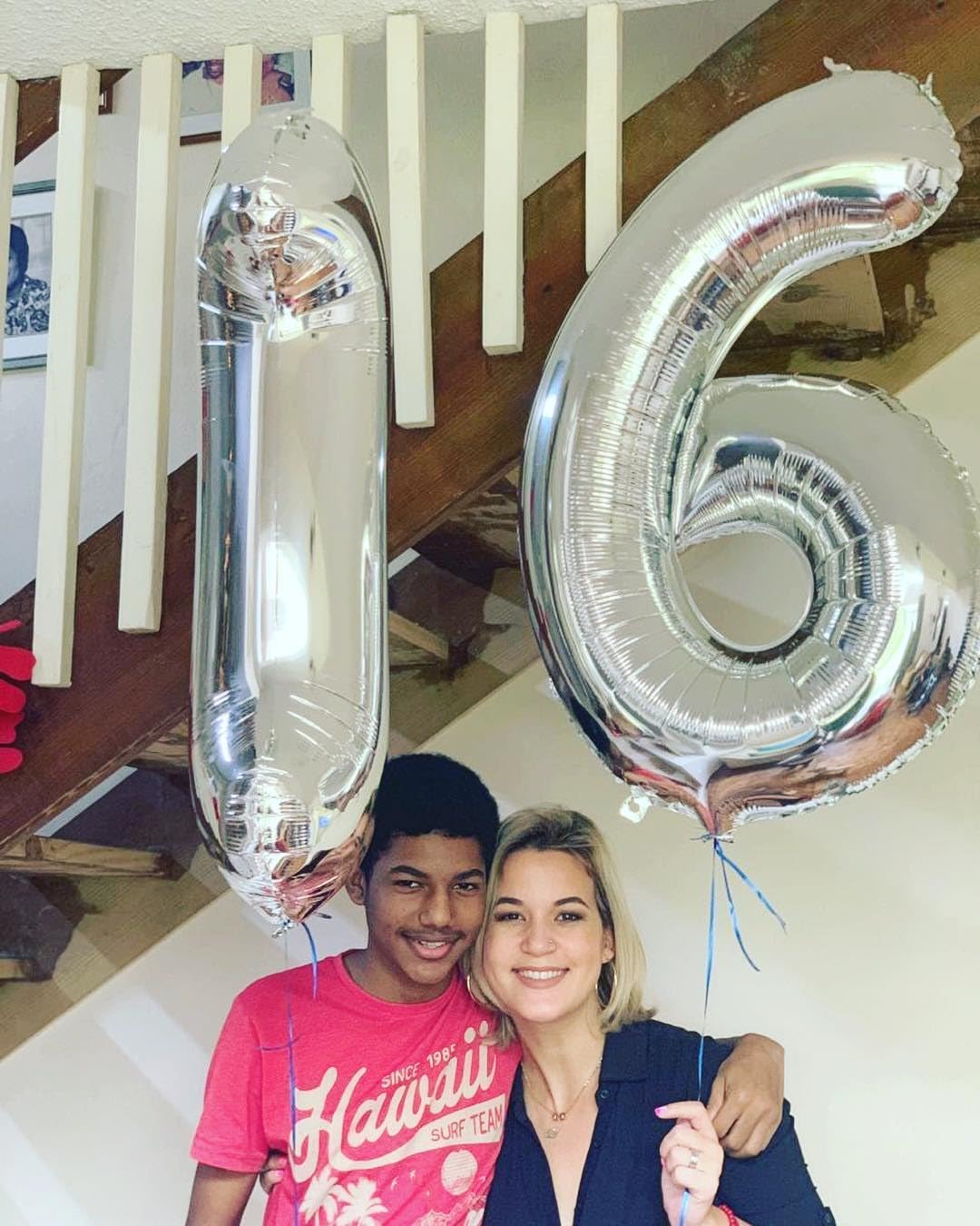 Silver Number 6 Balloon 40 Inch, 6th Birthday Party Decorations for Children, Giant 6 Foil Balloon for Party Supplies