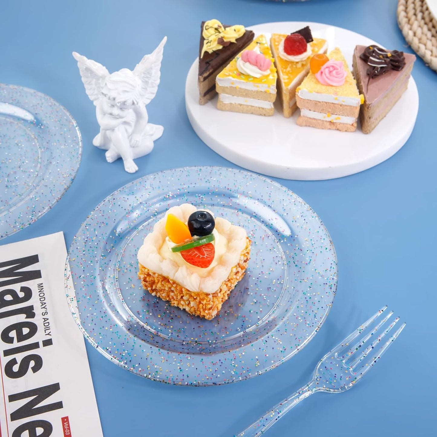 Liacere 100Pieces Colored Glitter Plastic Plates- Clear- Dessert Plates -7.5inch Glitter Plastic Dinner Plate Perfect for Wedding & Party & Birthday&Halloween