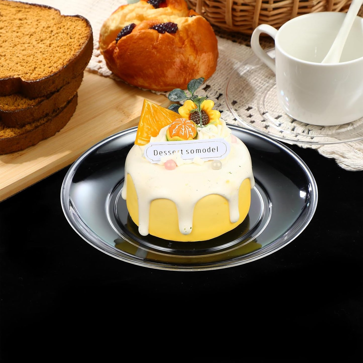 Mimorou 300 Pcs Clear Plastic Dessert Plates 5.5 Inch Disposable Cake Plates Small Party Dishes Bulk Clear Round Dishes for Wedding Dinner Appetizers BBQ Travel Catering Events