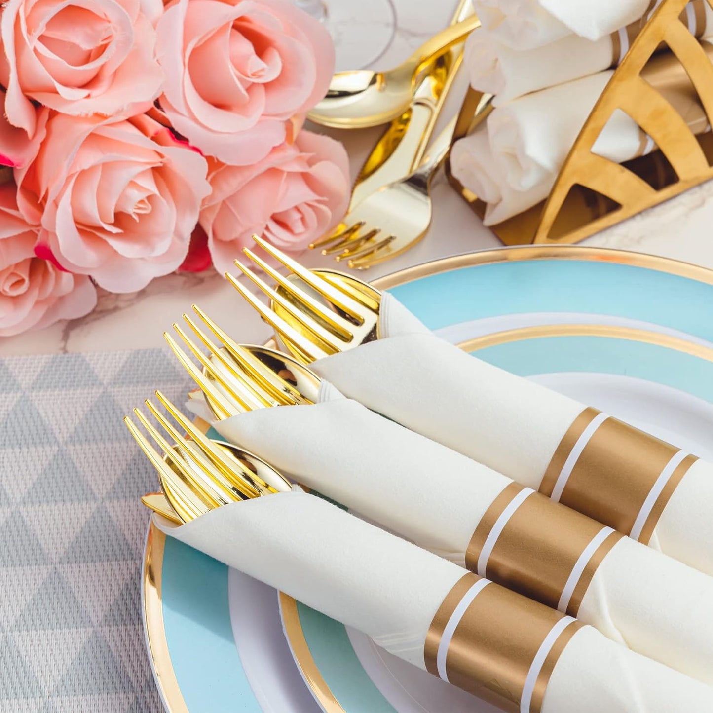 N9R 30 Pack Pre Rolled Gold Plastic Cutlery Set, Wrapped Plastic Silverware Set with 30 Forks, 30 Knives, 30 Spoons and 30 Napkins, Disposable Cutlery Set for Party and Wedding