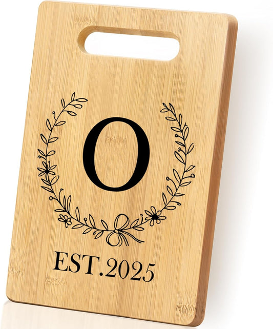 Personalized Cutting Board, Monogrammed Wedding Gift for Couple Newlywed 2025, Initial Birthday Gifts for Women, Gift for Bridal Shower Wedding Shower Engagement Anniversary Housewarming(Letter-O)