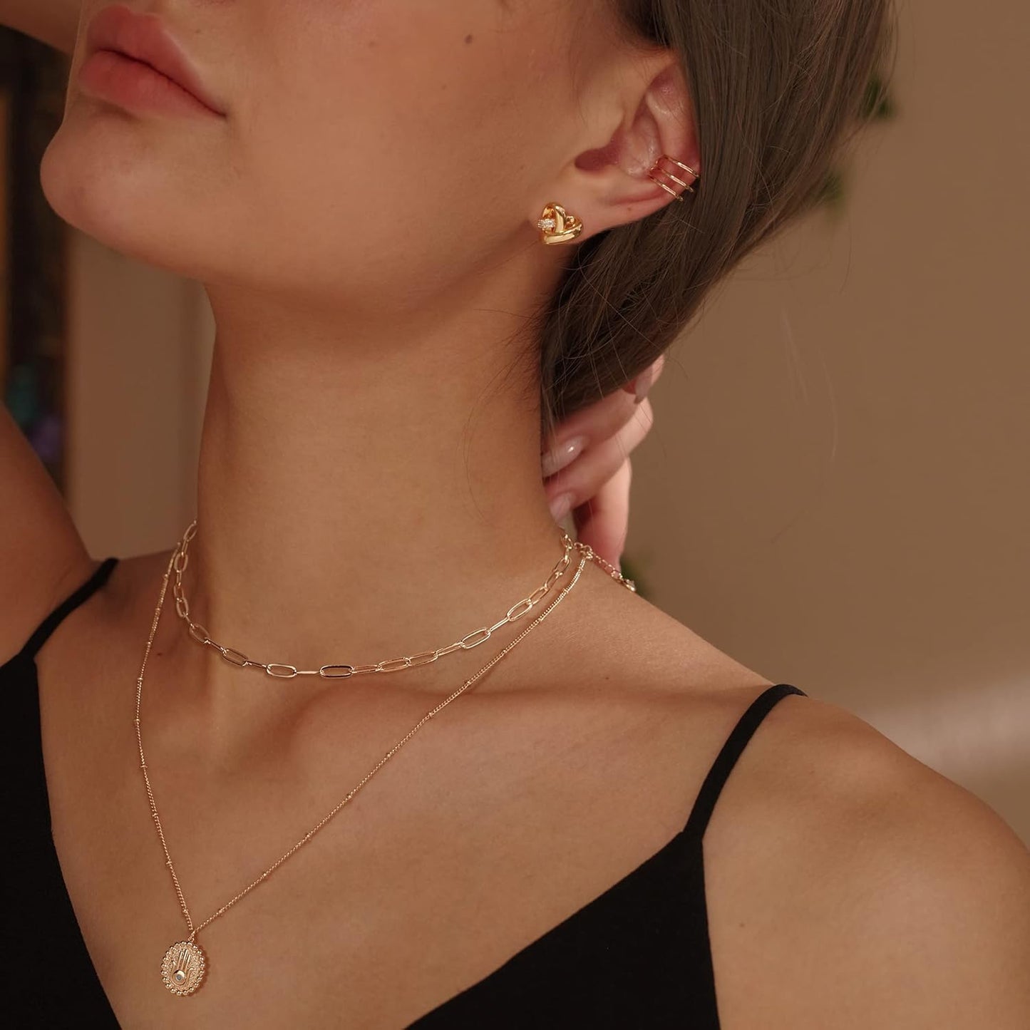 MEVECCO Layered Heart Necklace Pendant Handmade 18k Gold Plated Dainty Gold Choker Arrow Bar Layering Long Necklace for Women