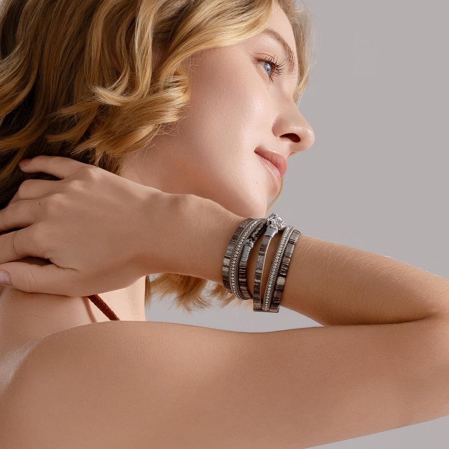 FANCY SHINY Leather Wrap Bracelet Boho Cuff Bangle Bracelets Crystal Bead Bracelet with Magnetic Clasp Jewelry Gifts for Women