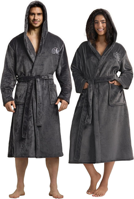 AW BRIDAL 2Pcs Mr and Mrs Robes for Couples Fleece, Matching Long Hooded Robes for Men Women, His and Hers Wedding Gifts