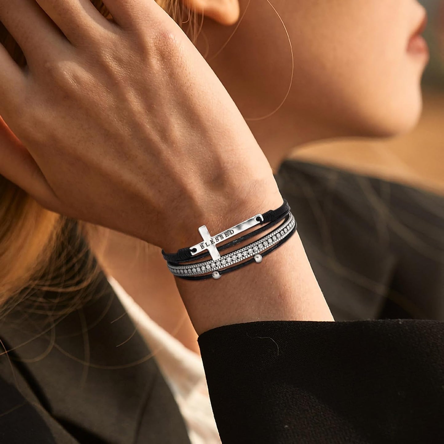 Fesciory Leopard Bracelet for Women, Boho Leather Wrap Multi-Layer Pearl Crystal Bracelet Bangle Jewelry