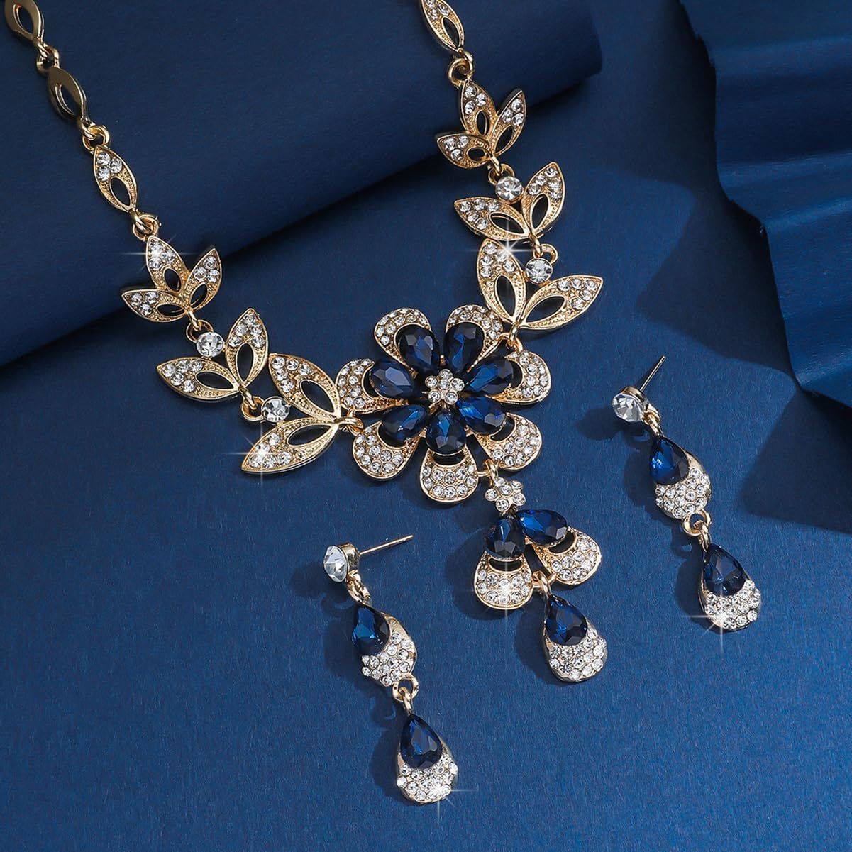 Wedding Jewelry Sets for Brides Rhinestone Necklace and Earring Set Bracelet Ring Gold Silver Prom Jewelry Sets Diamond Flower Teardrop Necklace for Women