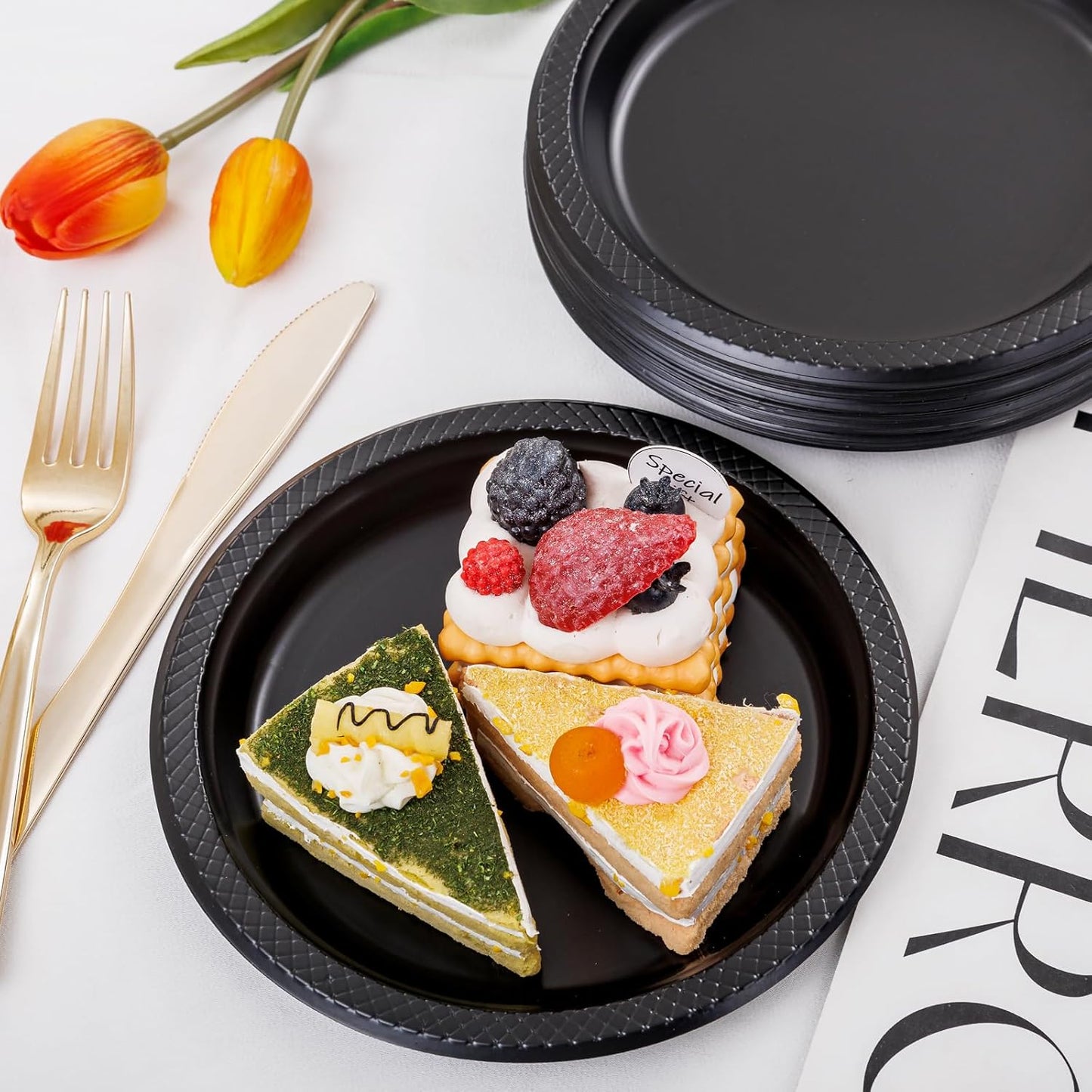 WELLIFE 7 Inch Black Dessert Plates 150 Count, Disposable Plastic Dessert Plates for Party Cake Appetizers Salad Picnic BBQ Halloween