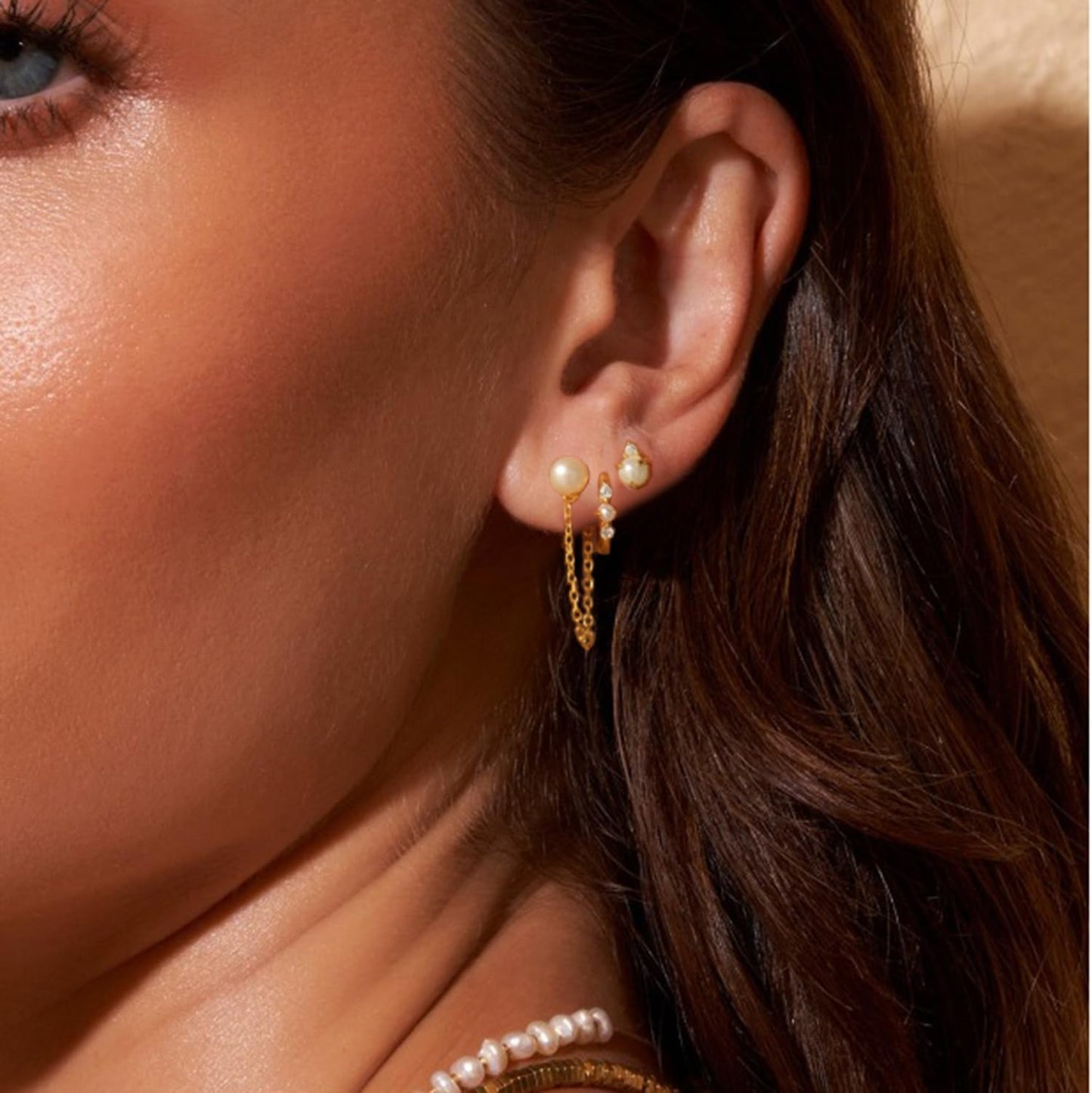 Gold Earrings for Women, 14k Gold Plated Dangle Huggie Earrings for Women Trendy Dainty Gold Hoop Earring Stacks Hypoallergenic Pearl Chain Drop Cartilage Earring Fashion Womens Jewelry