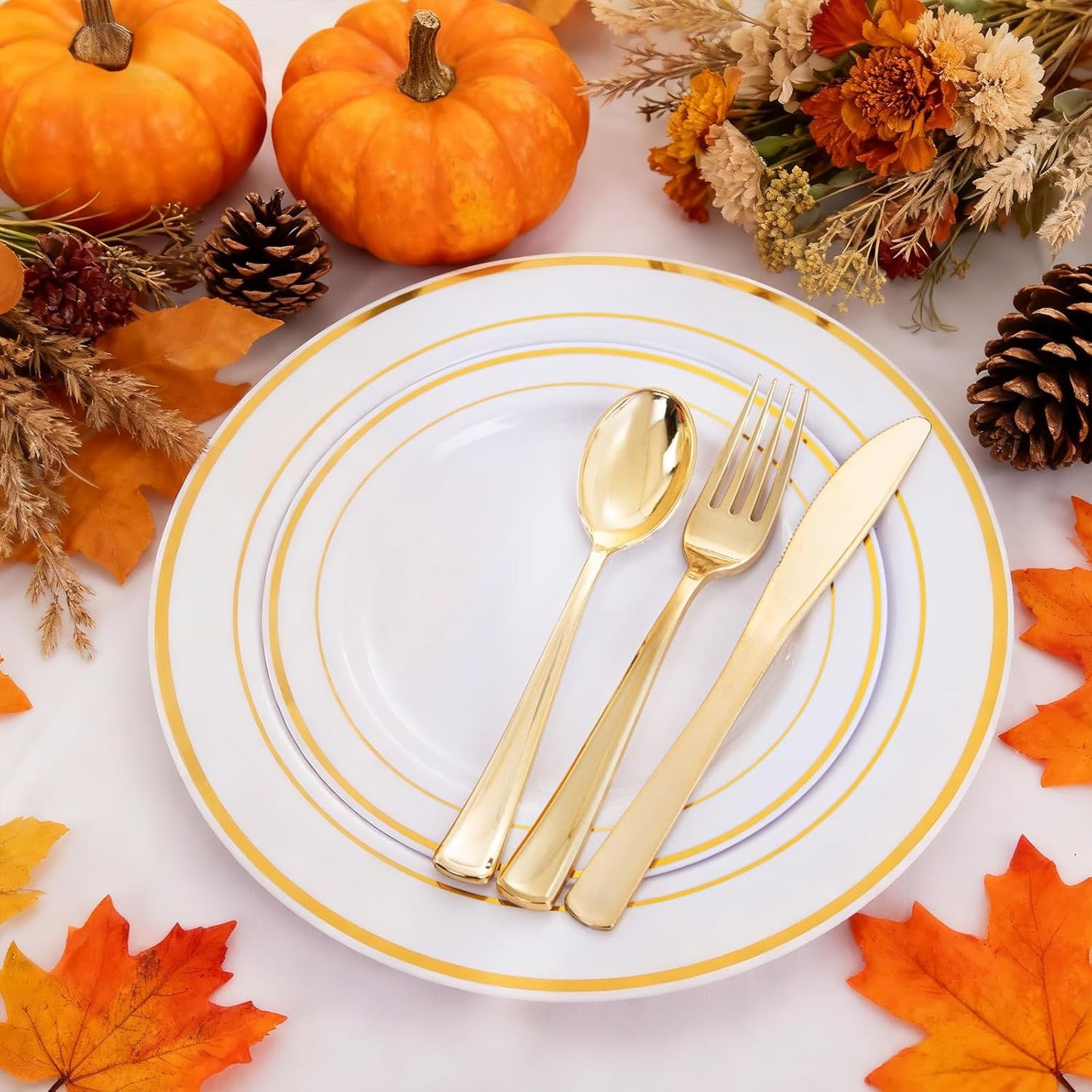 WELLIFE 700 Pcs Gold Plastic Plates for 100 Guests - Disposable Dinnerware Set,Party Supplies Includes 200 Gold Plates,300 Plastic Silverware,100 Napkins,100 Cups for Party and Thanksgiving