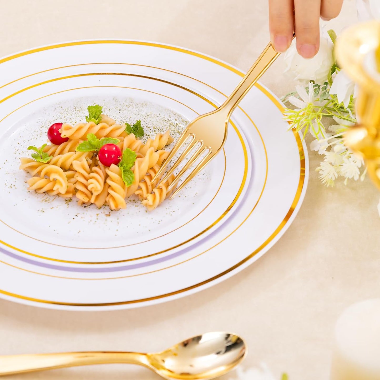 DaYammi 350PCS Gold Plastic Dinnerware Set for 50 Guests, Thanksgiving Plates Disposable, Include: 50 Dinner Plates, 50 Dessert Plates, 50 Pre Rolled Napkins with Gold Silverware, 50 Cups