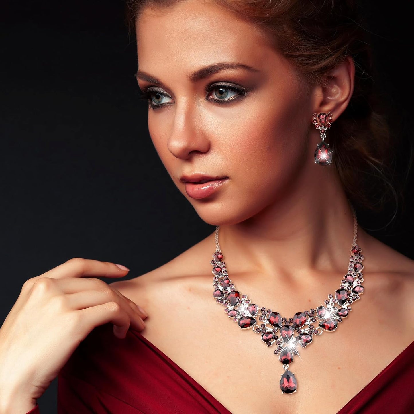 Hicarer Bridal Teardrop Cluster Crystal Jewelry Set for Women Necklace Earrings Wedding