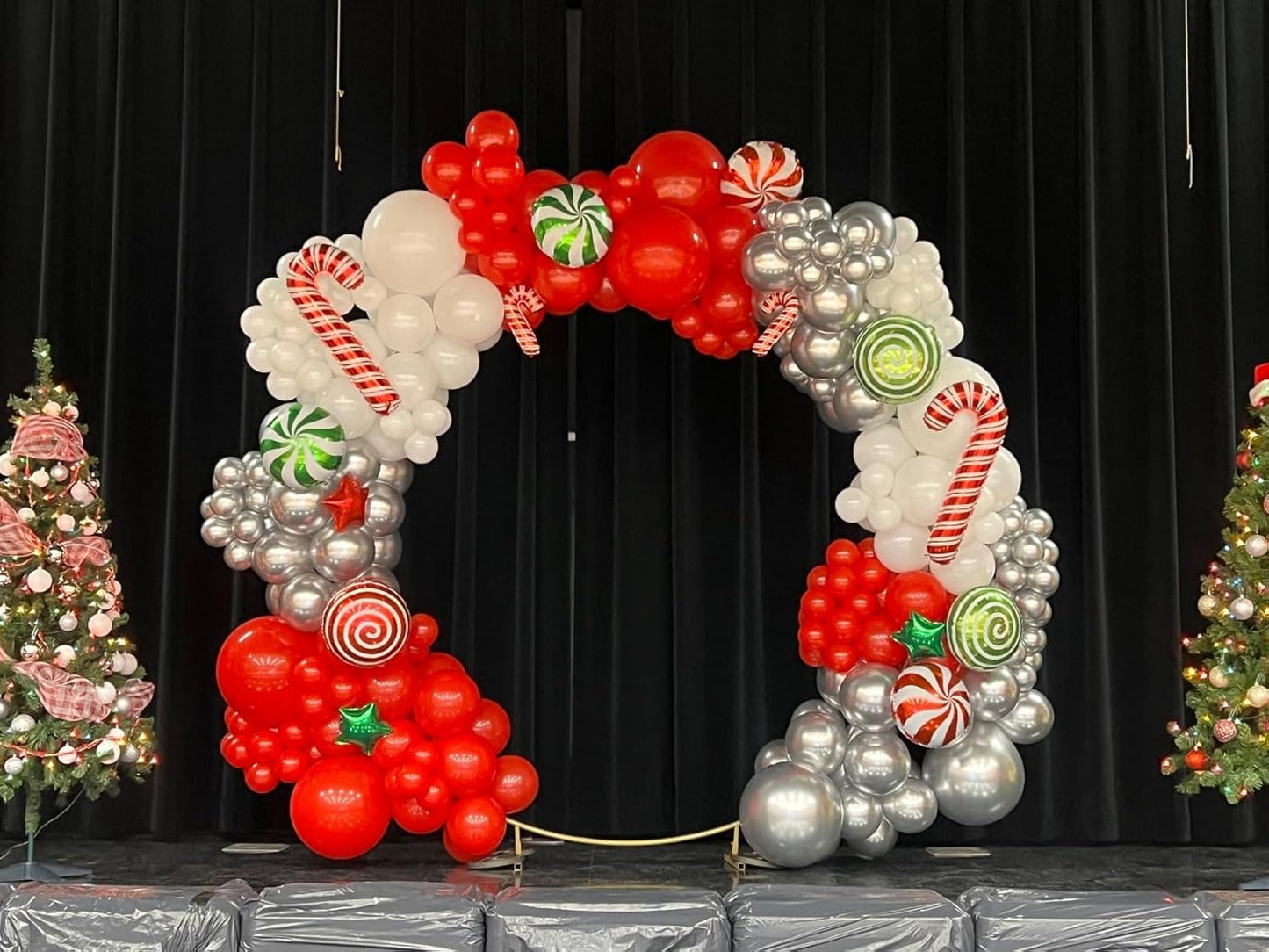 Red Balloons, 150 pcs Different Sizes Pack of 18 Inch 12 Inch 10 Inch 5 Inch Matte Red Latex Balloons for Balloon Garland Balloon Arch as Birthday Party Wedding Decorations