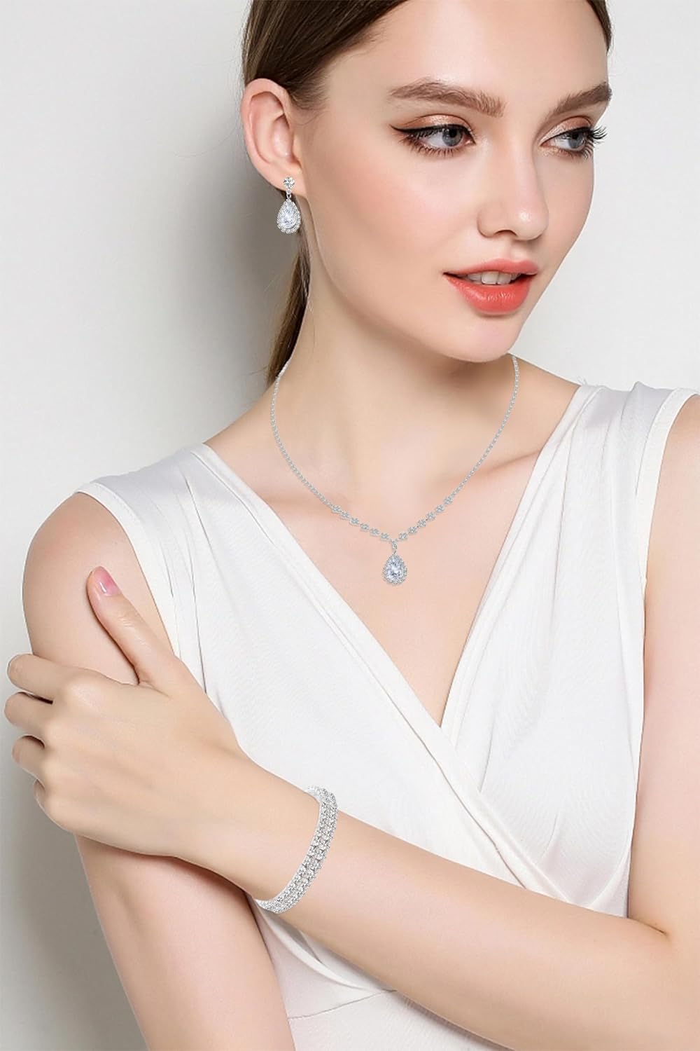 Silver/Gold Rhinestone Crystal Wedding Bridal Bridesmaids Earrings Bracelet Set for Women Brides Bridesmaids Crystal Rhinestone Bracelet Earrings Set for Wedding Bridal Prom Pageant