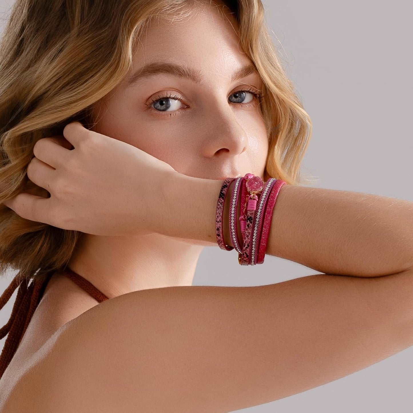 FANCY SHINY Leather Wrap Bracelet Boho Cuff Bangle Bracelets Crystal Bead Bracelet with Magnetic Clasp Jewelry Gifts for Women