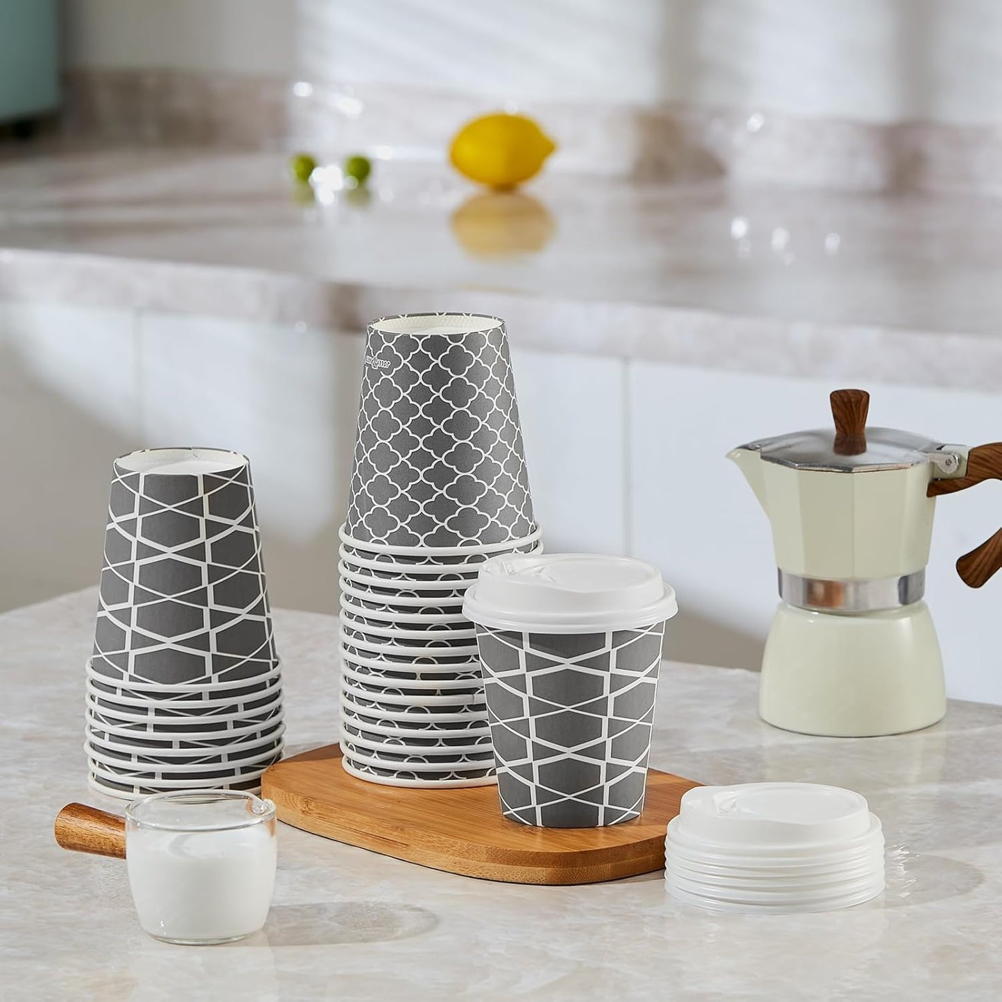 JOLLY PARTY Disposable Coffee Cups with Lids -10 oz (100 Sets) To Go Coffee Cups, Paper Cups for Beverages Espresso Tea, Suitable for Cafes, Offices and Home