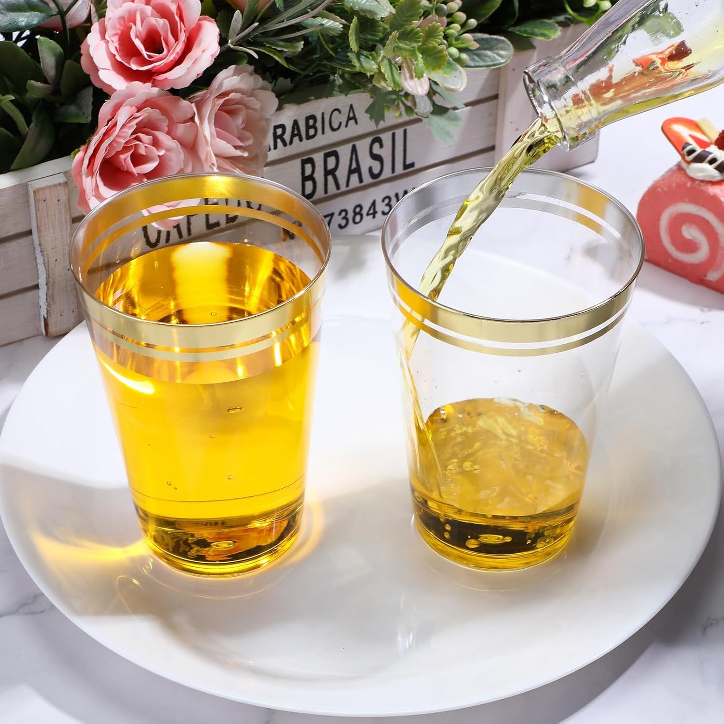 Sliner 50 Pcs Hard Plastic Cups Double Rimmed Plastic Cups Heavy Duty Fancy Disposable Wine Glasses for Holiday Wedding Graduation Birthdays Christmas Valentine Parties(14 Oz,Gold)